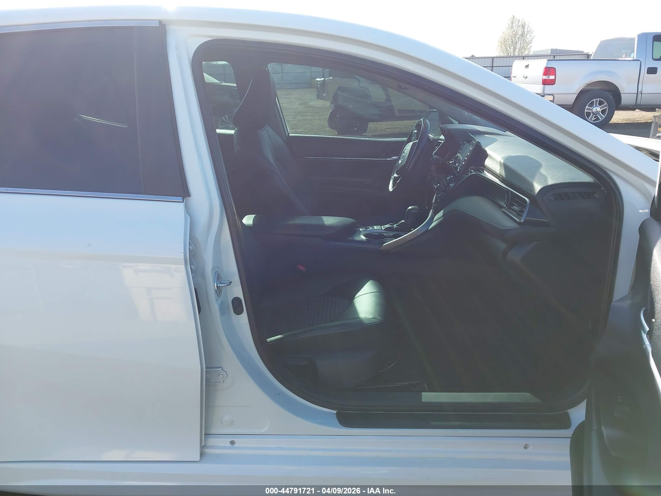 2021 Toyota Camry Se Awd White vin: 4T1G11BKXMU036952