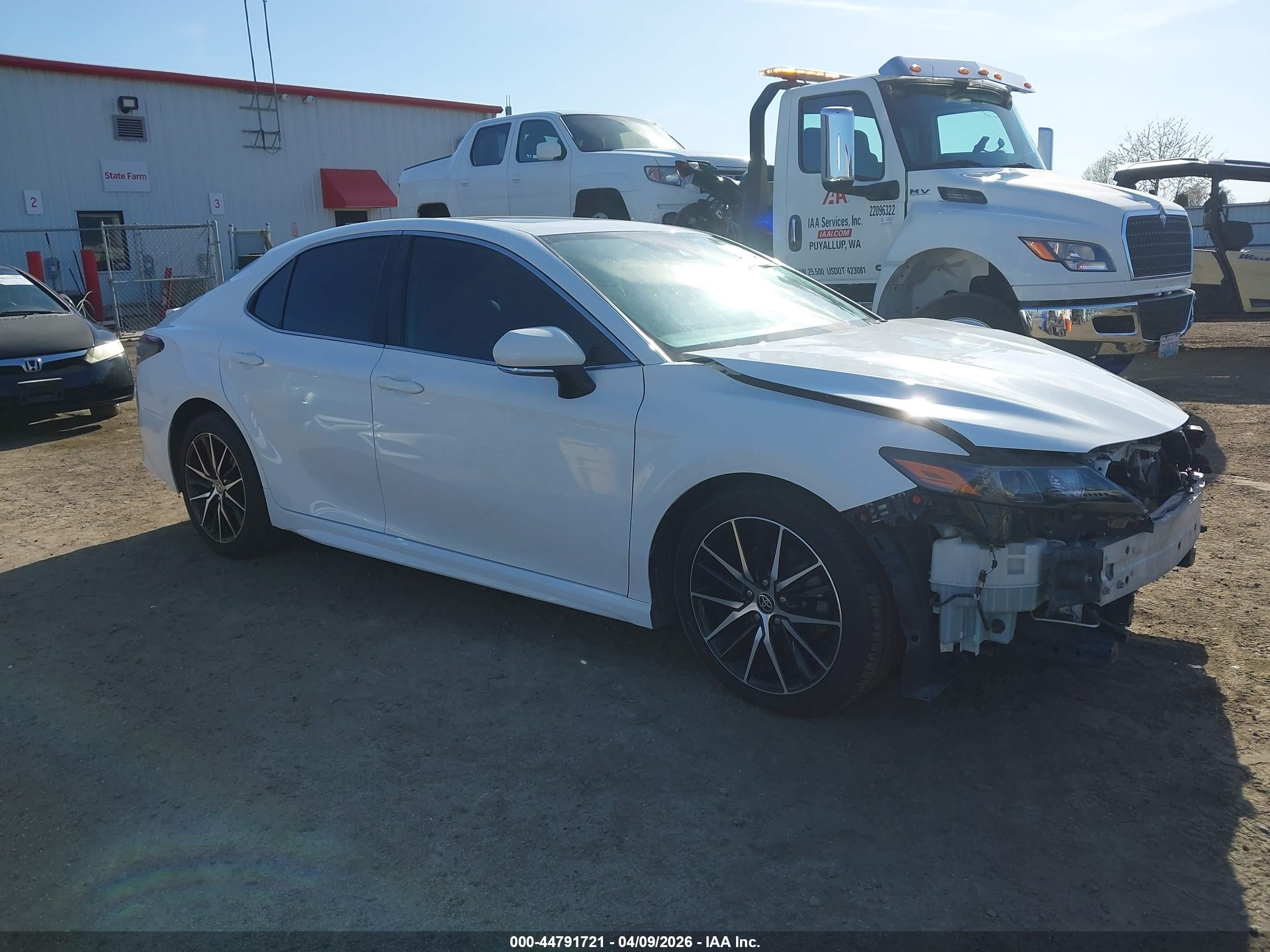 2021 Toyota Camry Se Awd White vin: 4T1G11BKXMU036952