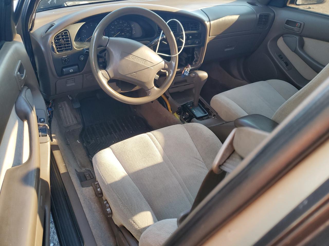 1995 Toyota Camry Le Серебряный vin: 4T1GK12C4SU102270