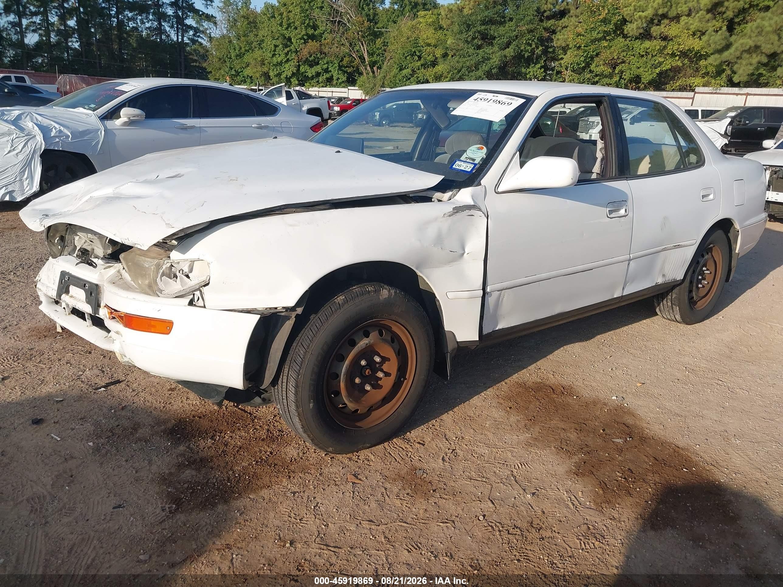 1994 Toyota Camry Le White vin: 4T1GK12E2RU852438