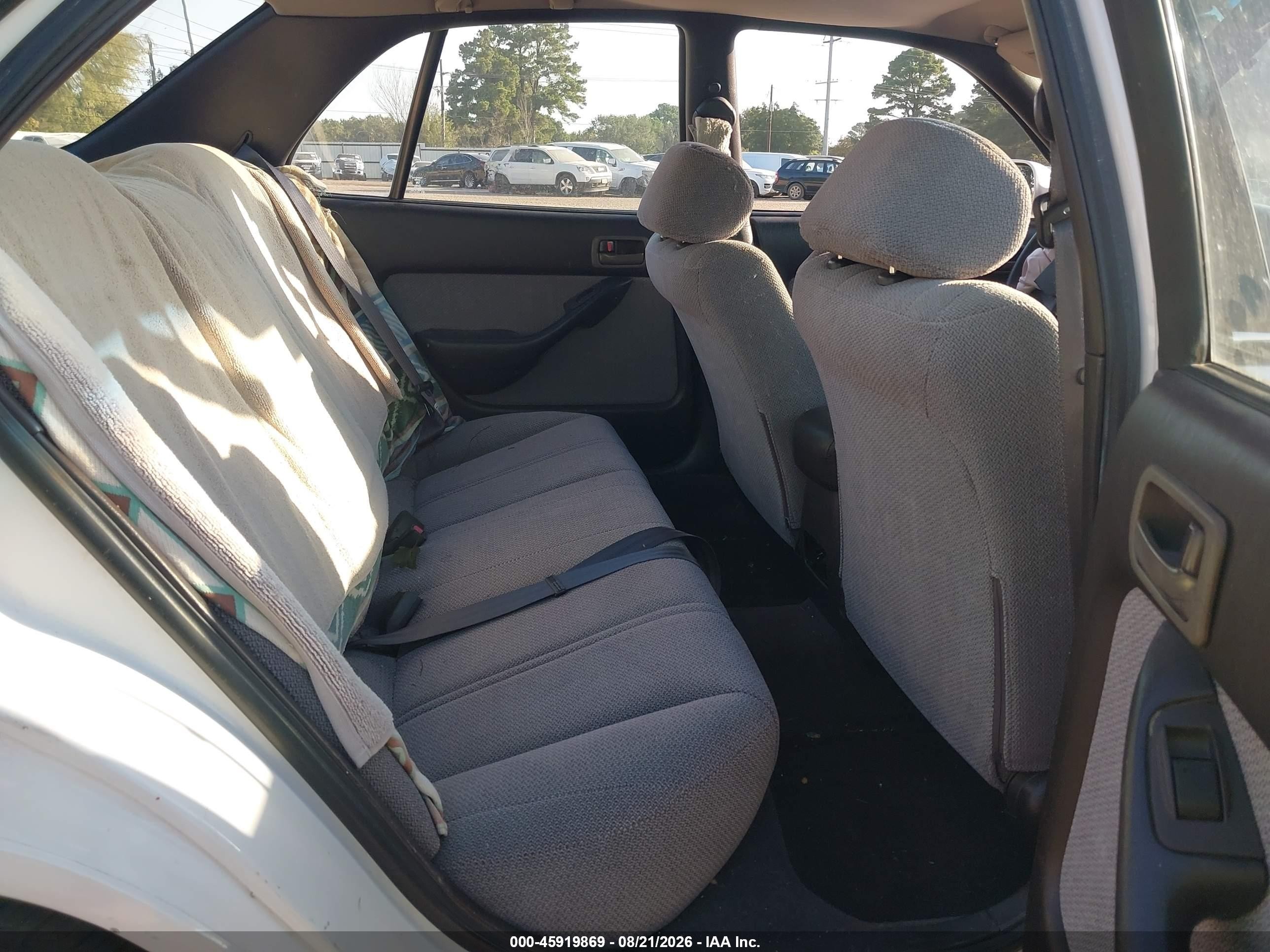 1994 Toyota Camry Le White vin: 4T1GK12E2RU852438