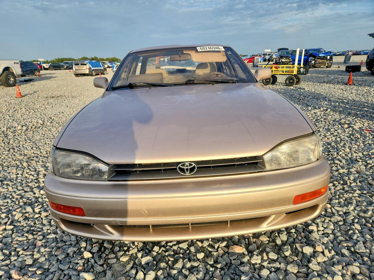 1994 Toyota Camry Le Желто-коричневый vin: 4T1GK12E8RU048824