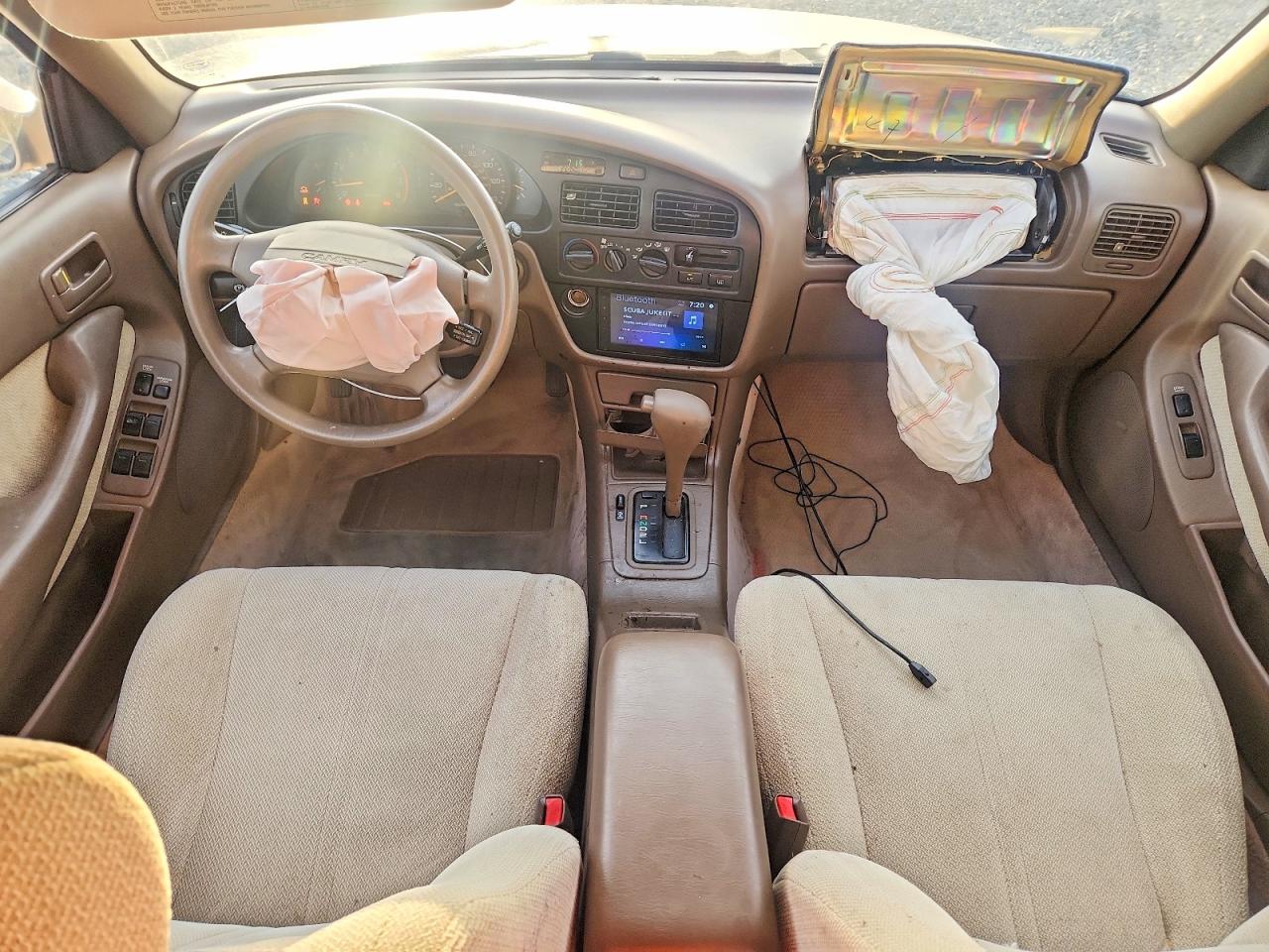 1994 Toyota Camry Le Желто-коричневый vin: 4T1GK12E8RU048824
