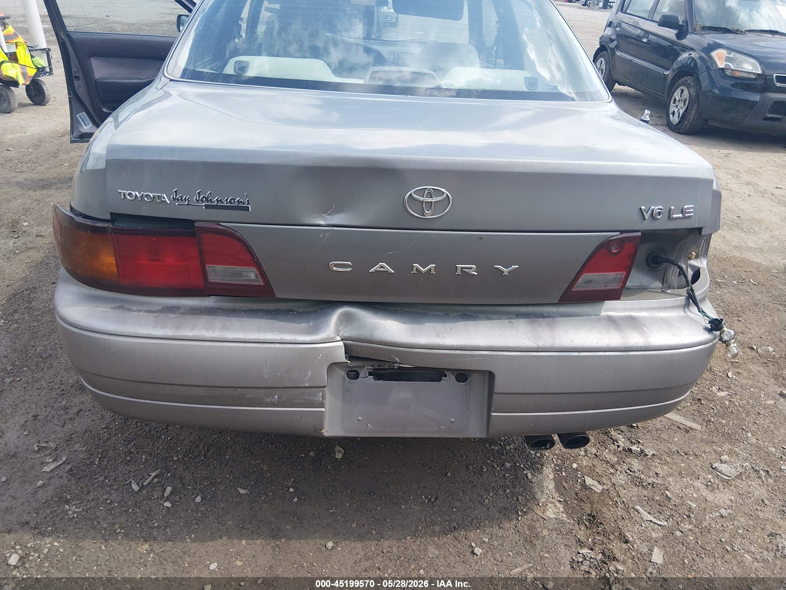 1995 Toyota Camry Le Silver vin: 4T1GK12EXSU079210