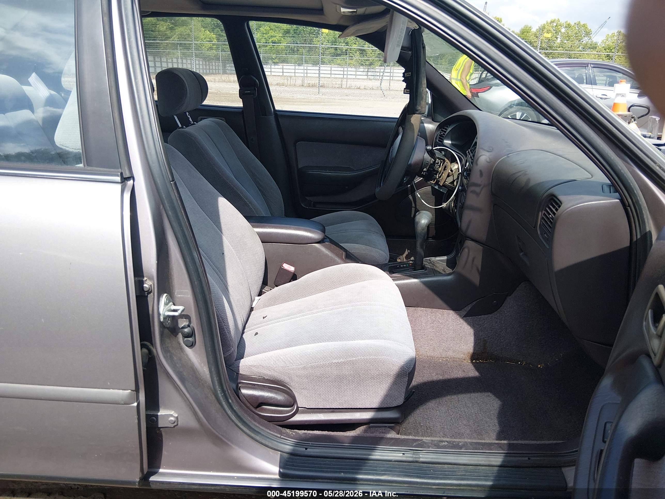 1995 Toyota Camry Le Silver vin: 4T1GK12EXSU079210