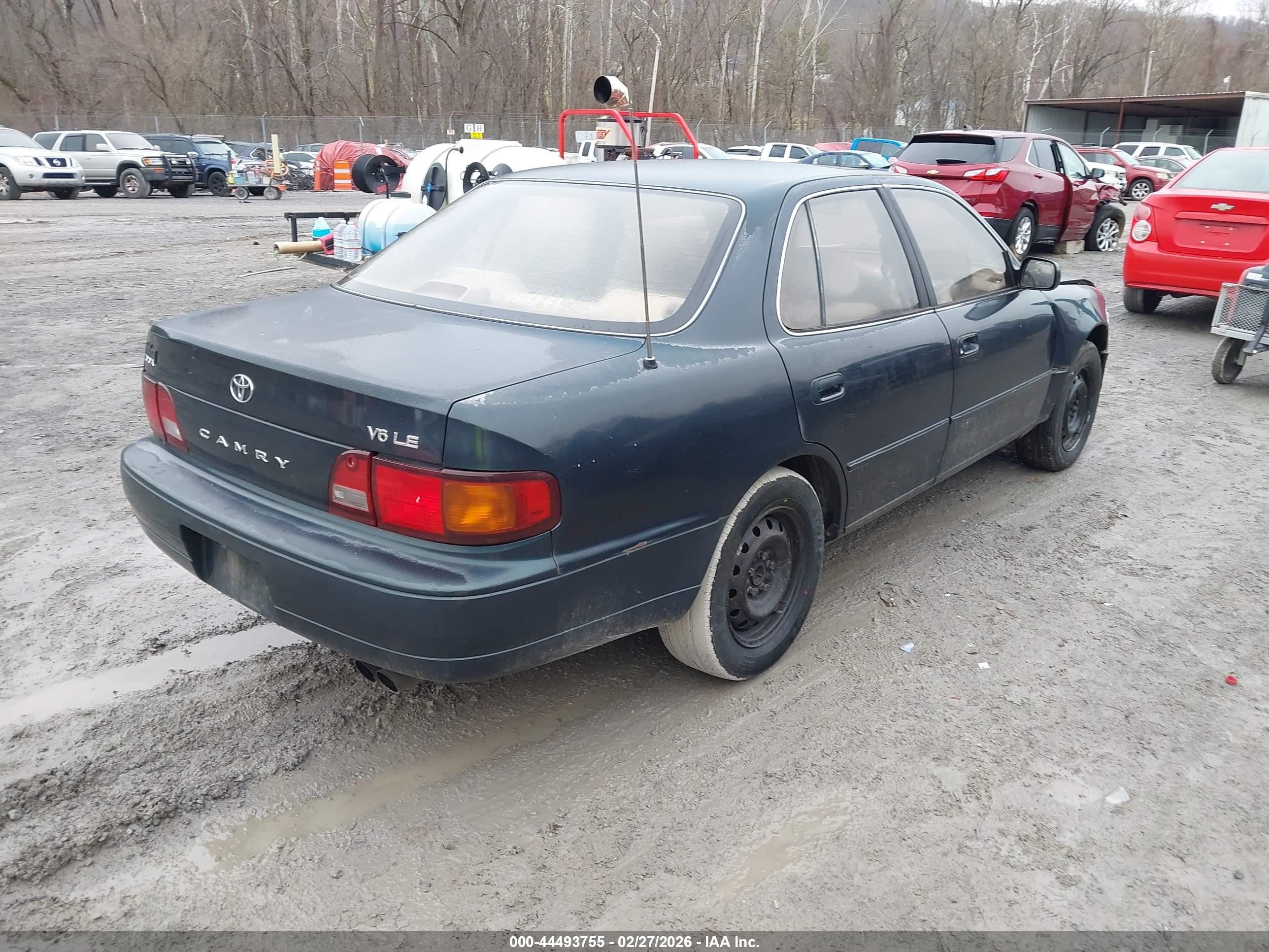 1995 Toyota Camry Le Green vin: 4T1GK12EXSU091082