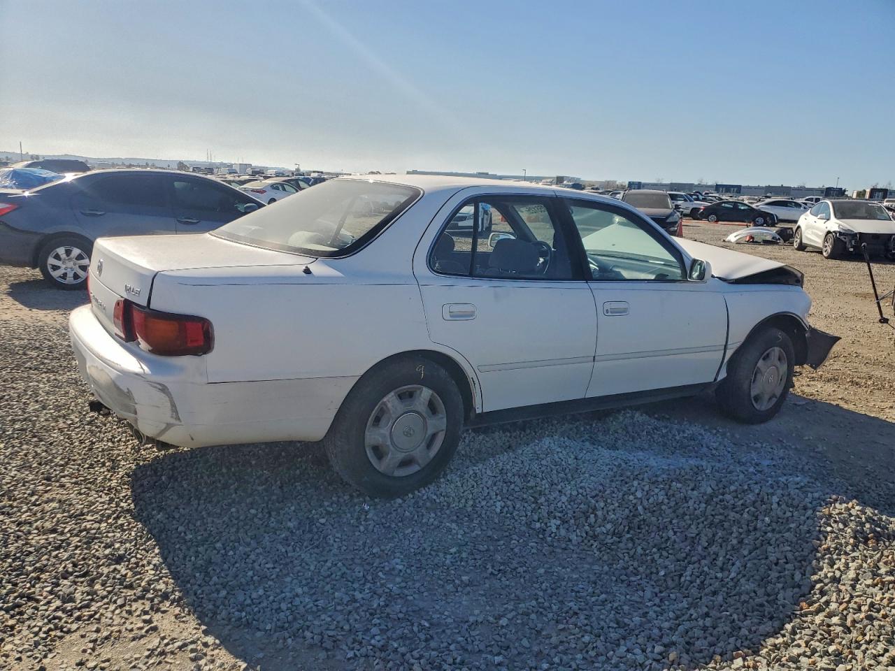 1995 Toyota Camry Le White vin: 4T1GK12EXSU097805