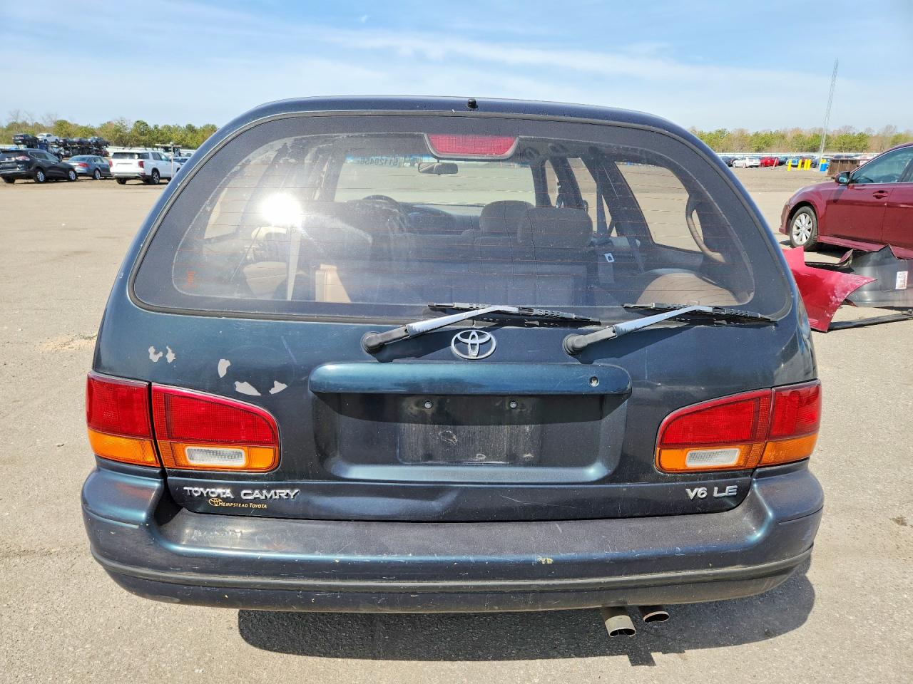 1994 Toyota Camry Le Green vin: 4T1GK12W7RU057149