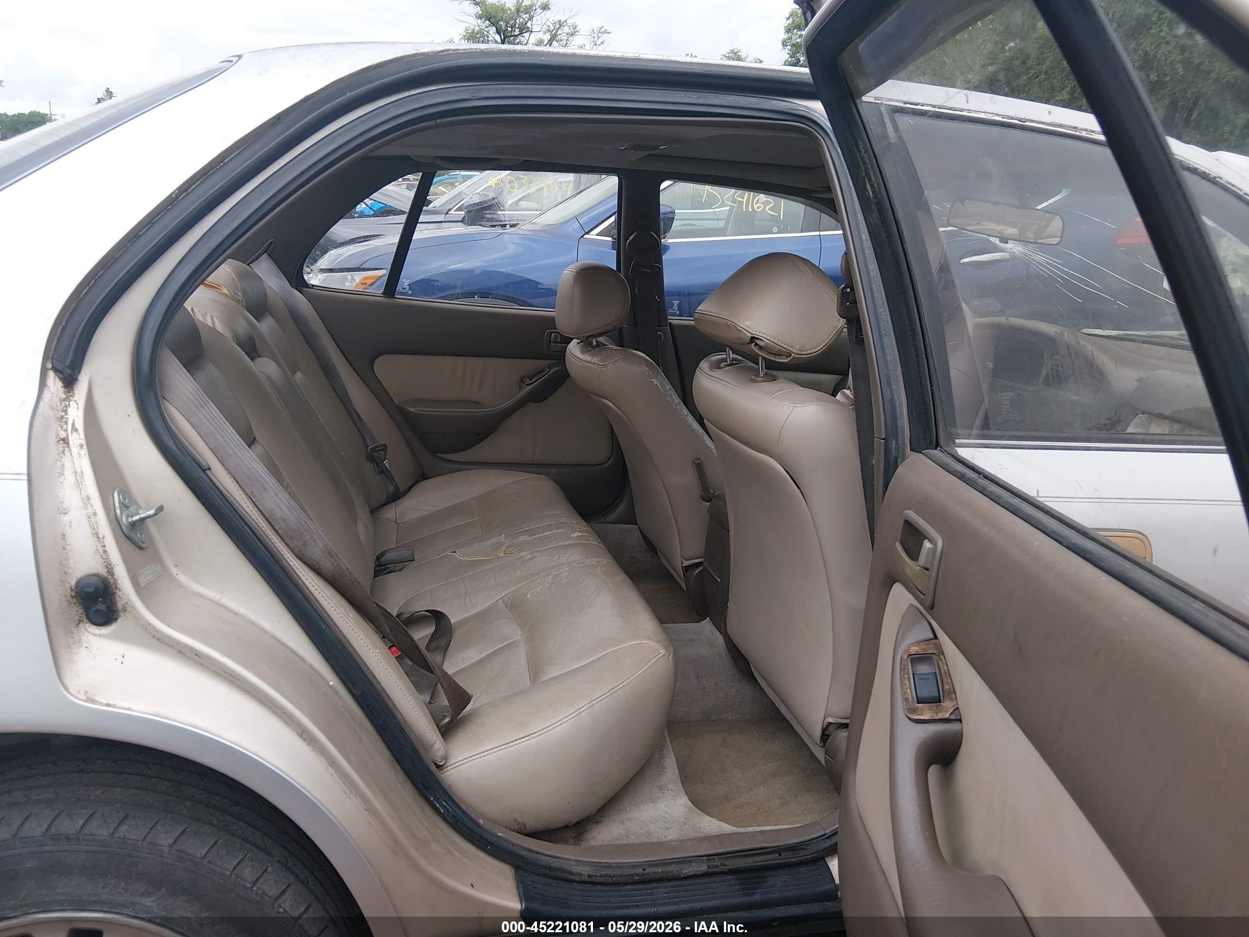 1995 Toyota Camry Xle Silver vin: 4T1GK13E2SU084772