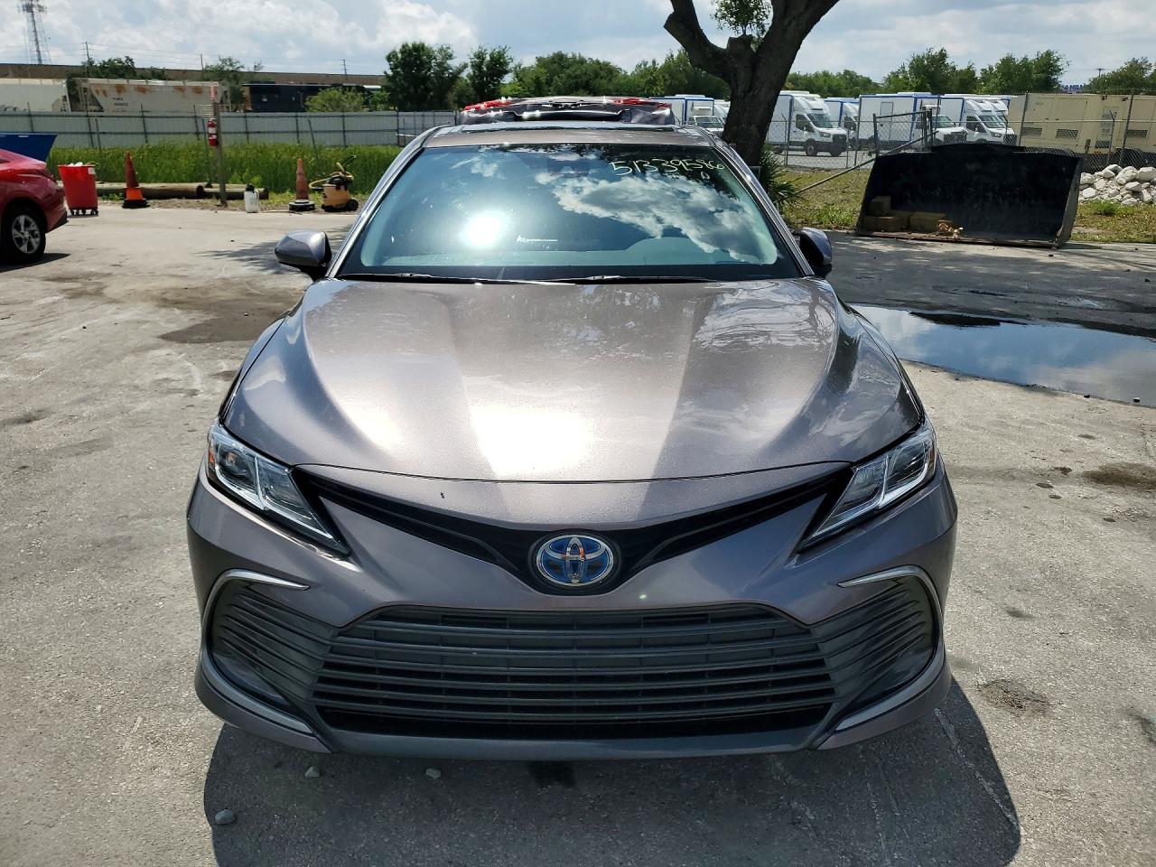 2024 Toyota Camry Le Серый vin: 4T1H31AK8RU077281