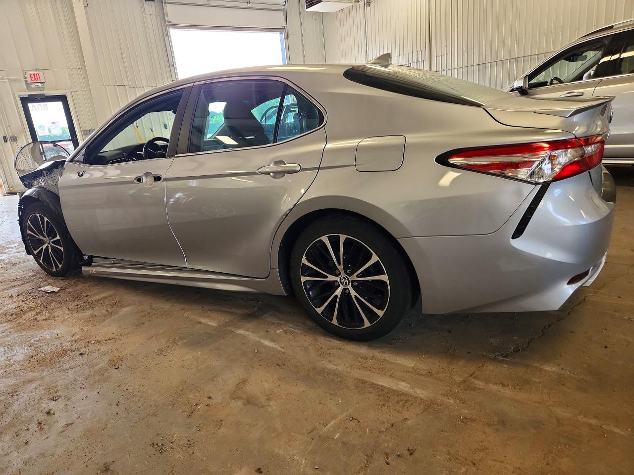2020 Toyota Camry Se Silver vin: 4T1J11BK7LU004545