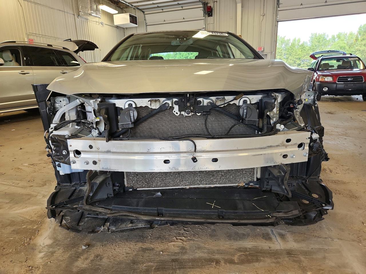 2020 Toyota Camry Se Silver vin: 4T1J11BK7LU004545