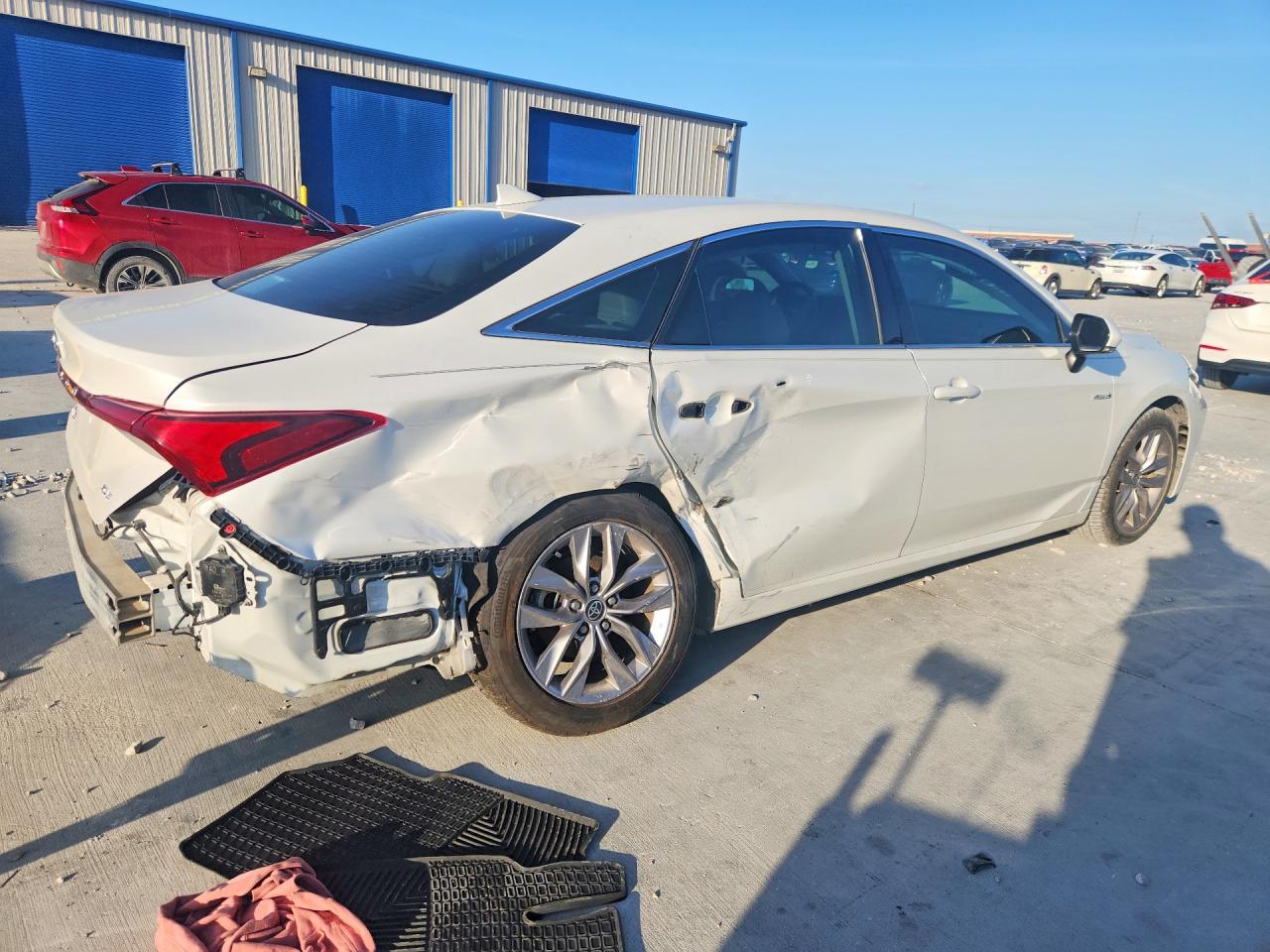 2021 Toyota Avalon Xle White vin: 4T1JA1AB0MU007838