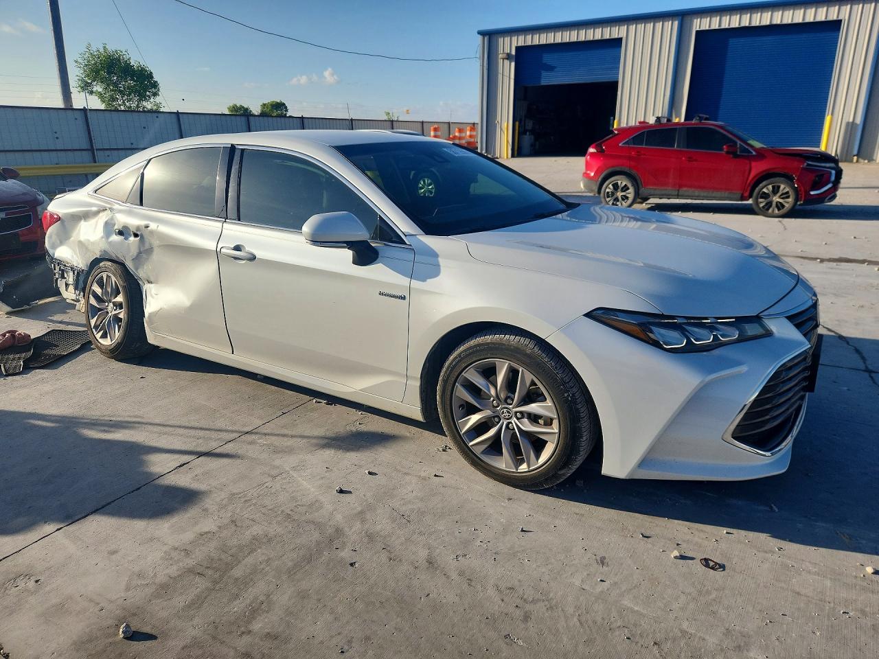 2021 Toyota Avalon Xle White vin: 4T1JA1AB0MU007838