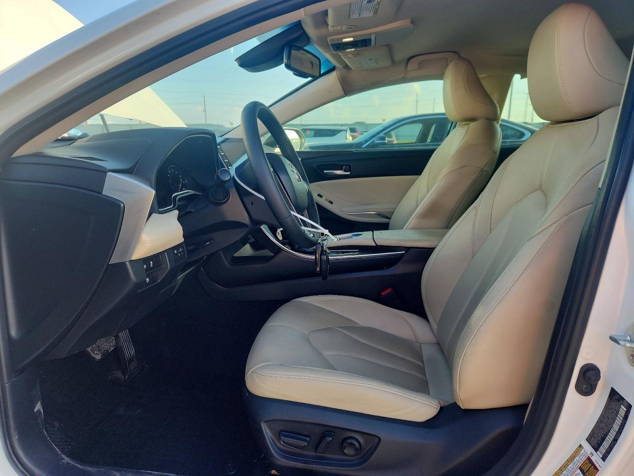 2021 Toyota Avalon Xle White vin: 4T1JA1AB0MU007838