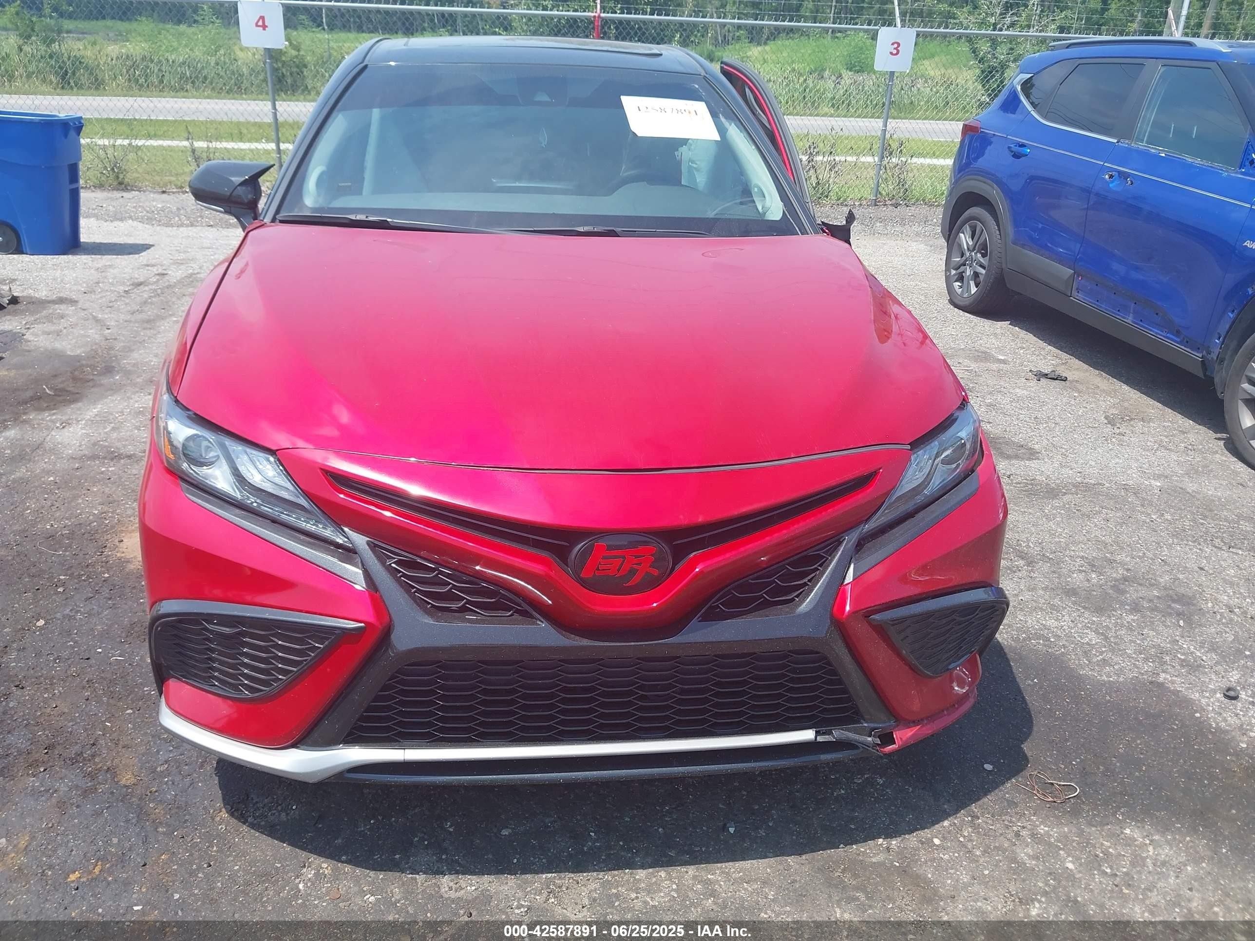 2024 Toyota Camry Hybrid Xse Red vin: 4T1K31AK8RU074323