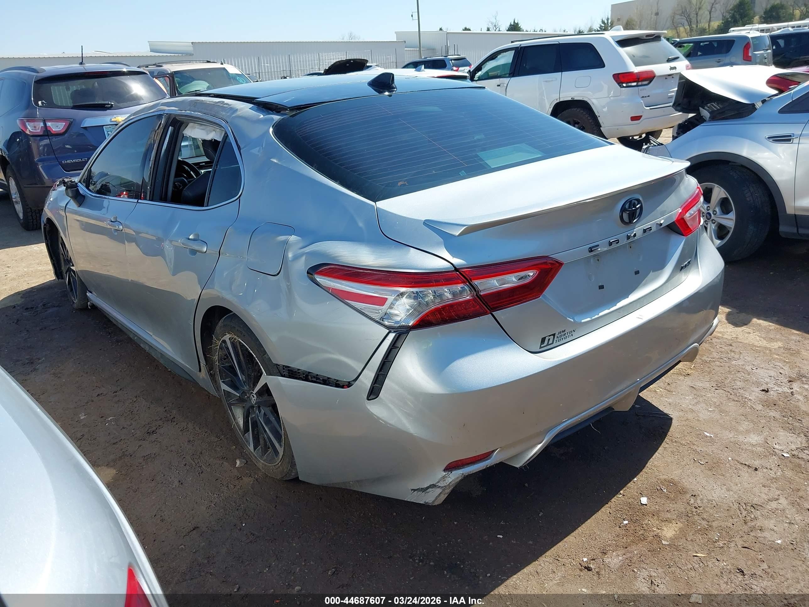 2020 Toyota Camry Xse Серебряный vin: 4T1K61AK0LU361959