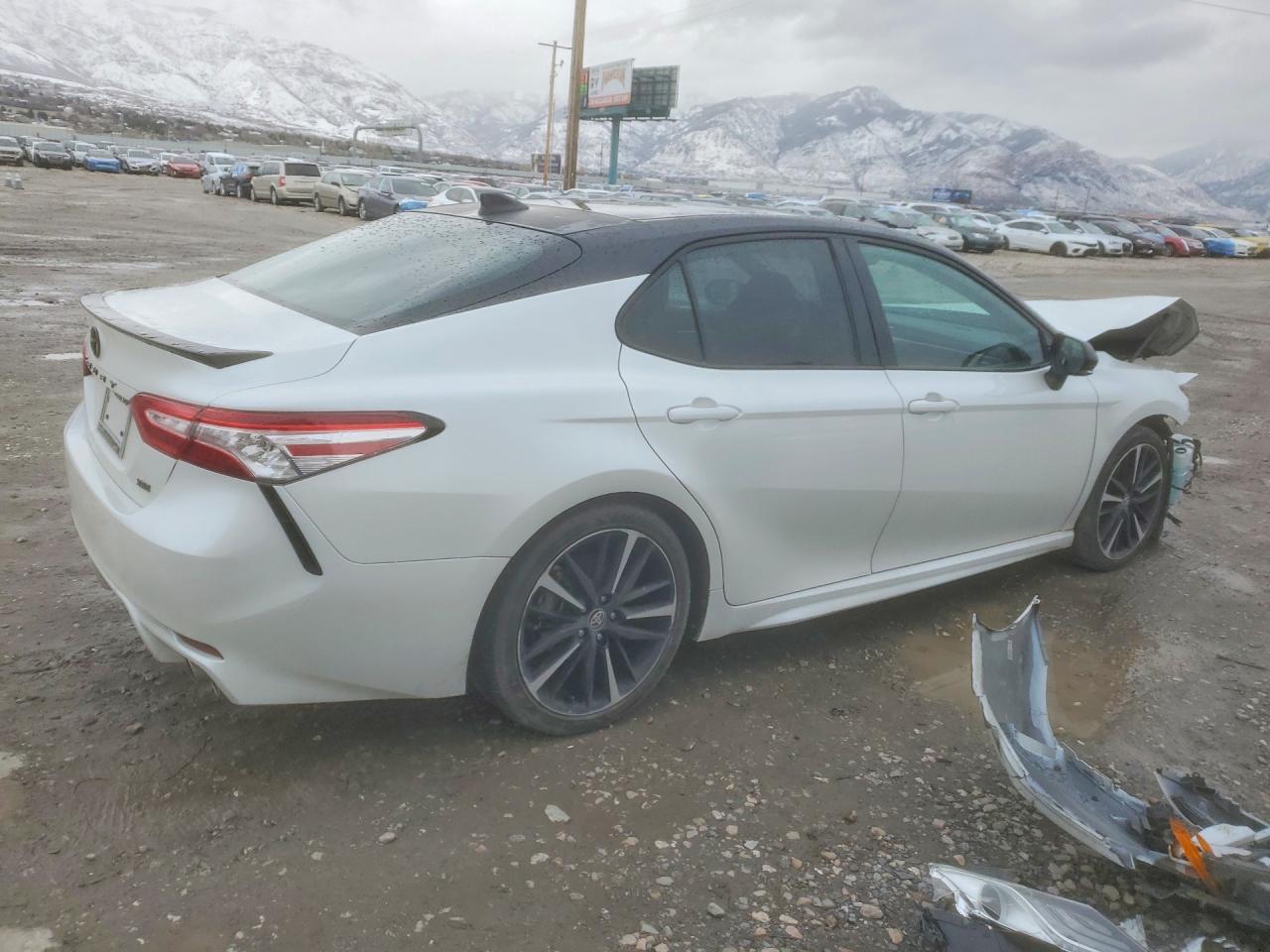 2020 Toyota Camry Xse V6 White vin: 4T1KZ1AK5LU043195