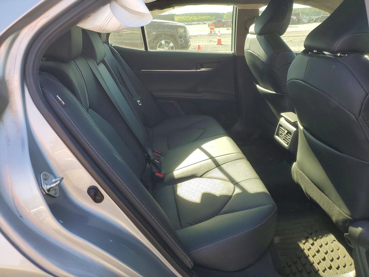 2021 Toyota Camry Xse V6 Silver vin: 4T1KZ1AK6MU052084