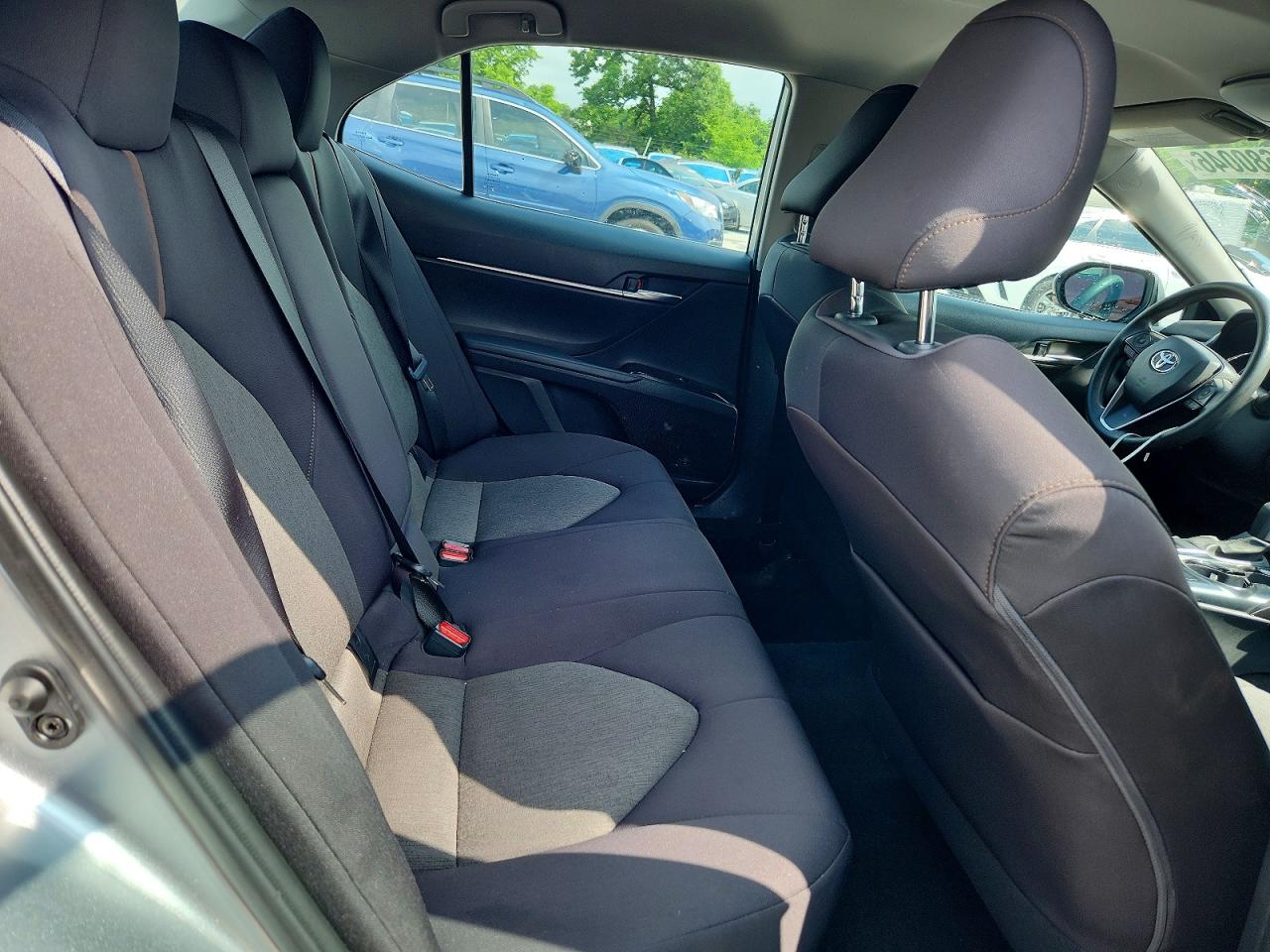 2020 Toyota Camry Le Серебряный vin: 4T1L11BK3LU013946
