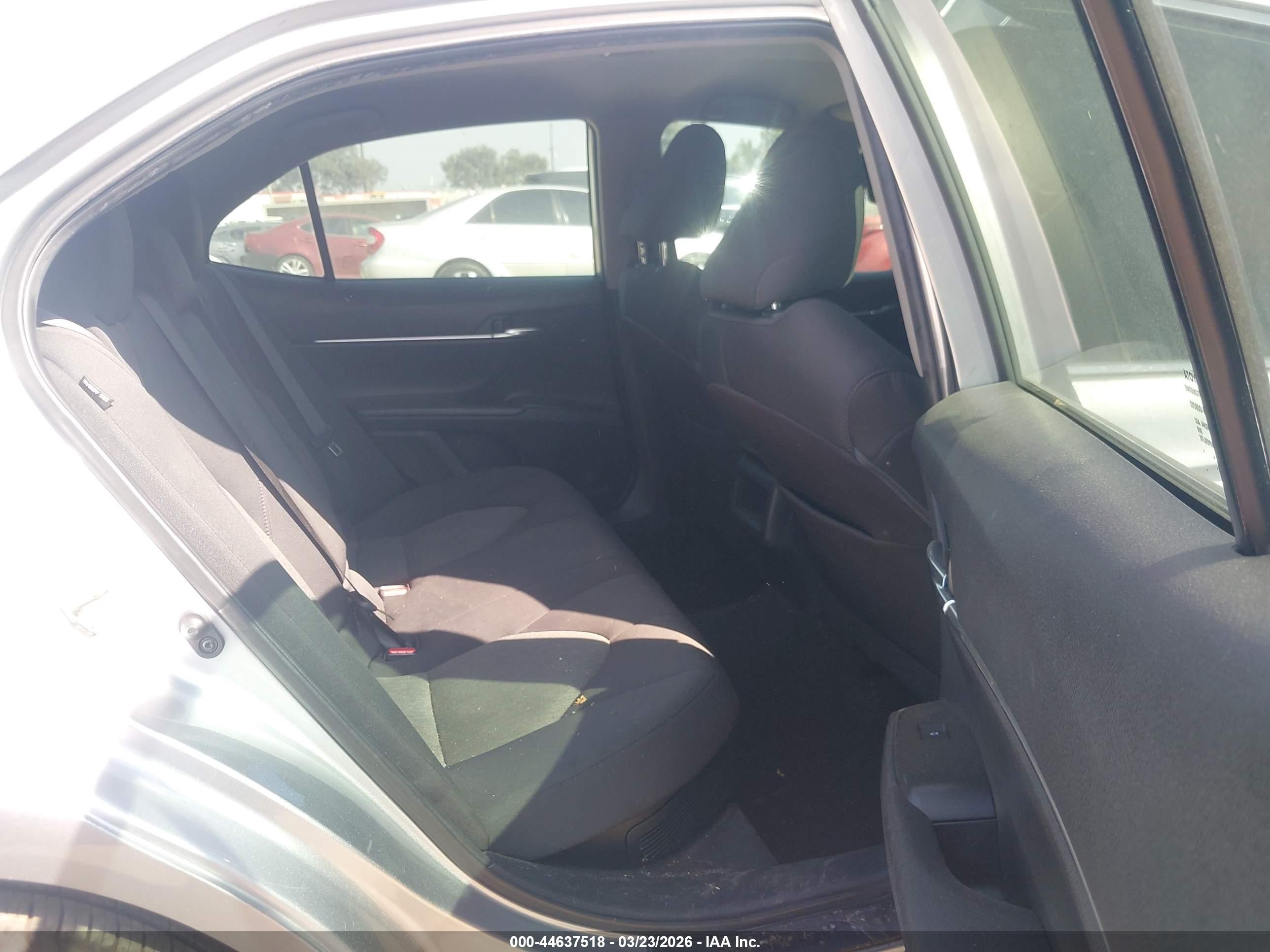 2020 Toyota Camry Le Hybrid Серебряный vin: 4T1L31AK9LU536285