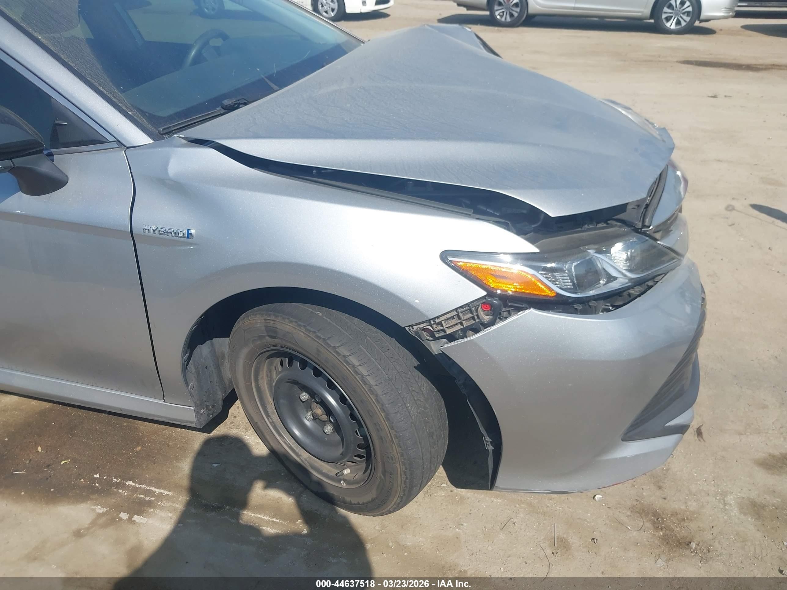 2020 Toyota Camry Le Hybrid Серебряный vin: 4T1L31AK9LU536285