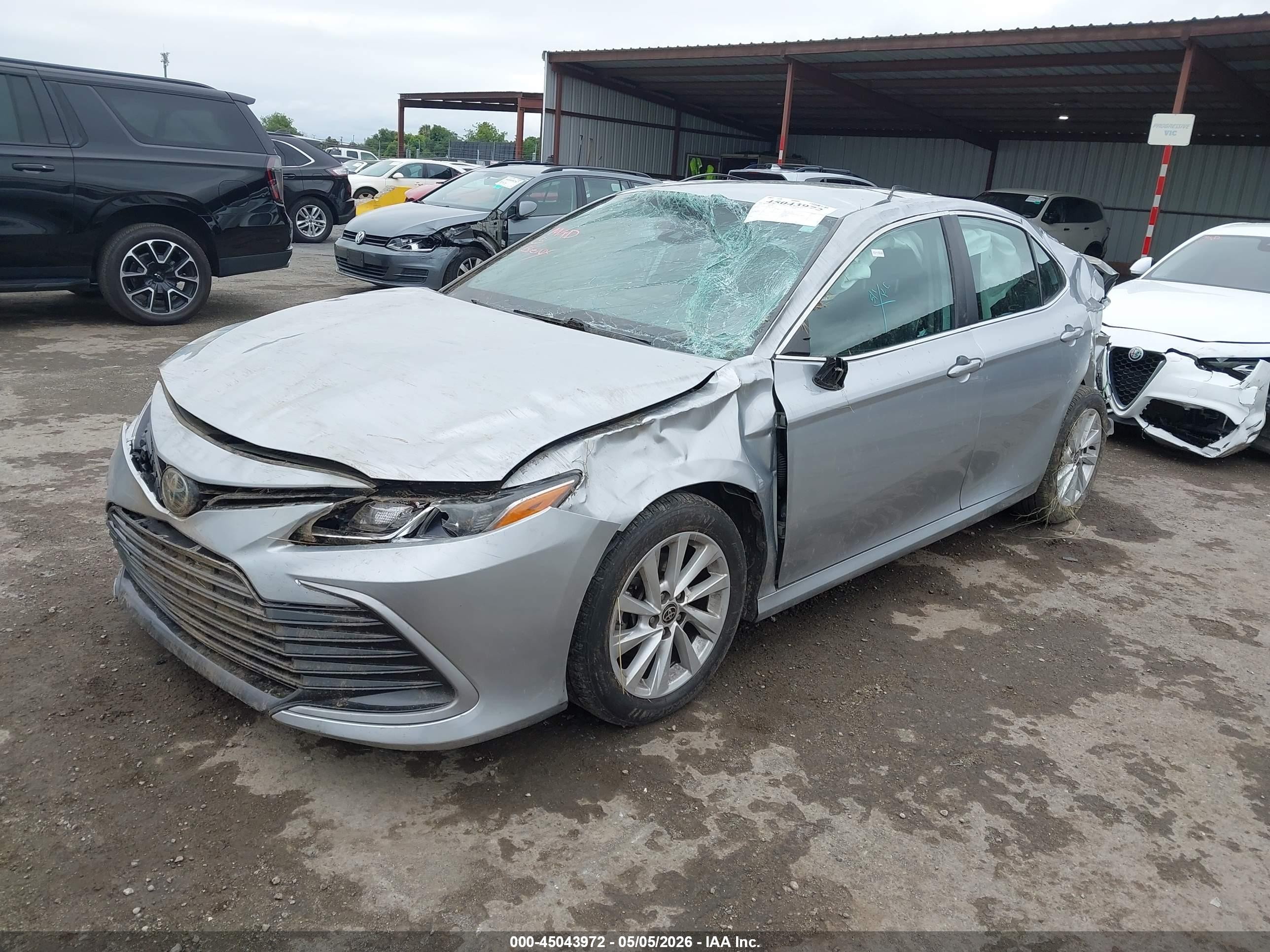 2023 Toyota Camry Le Серебряный vin: 4T1R11AK0PU740124