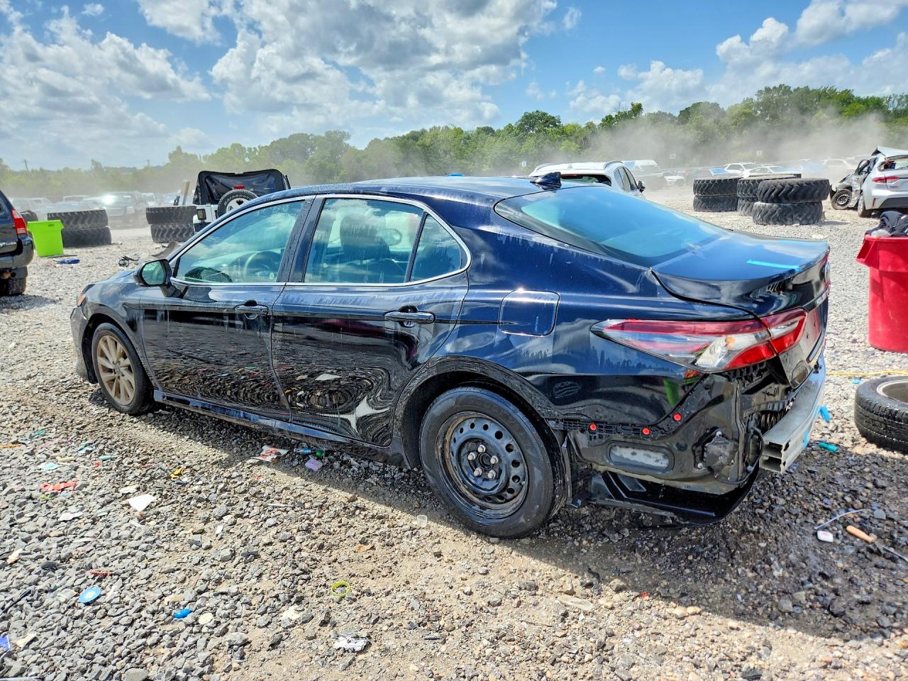 2024 Toyota Camry Le Black vin: 4T1R11AK1RU910509