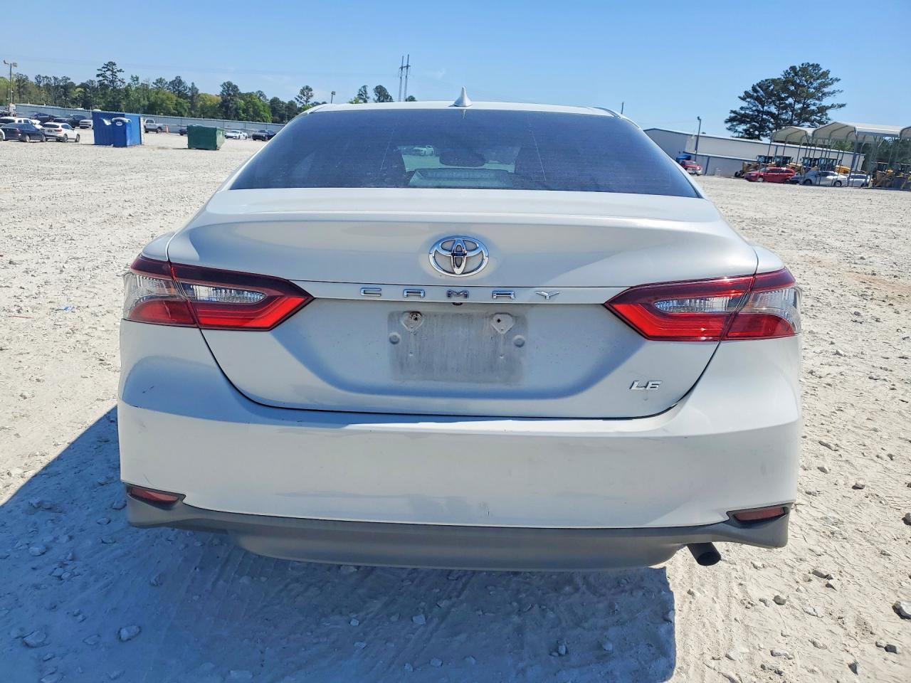 2022 Toyota Camry Le Gray vin: 4T1R11AK9NU020964