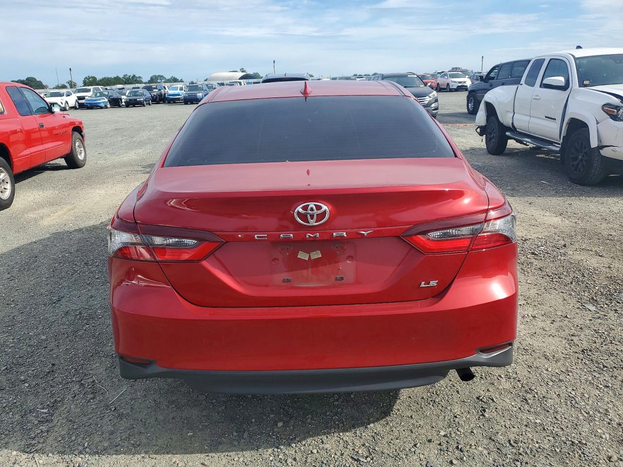 2023 Toyota Camry Le Красный vin: 4T1R11AKXPU082215