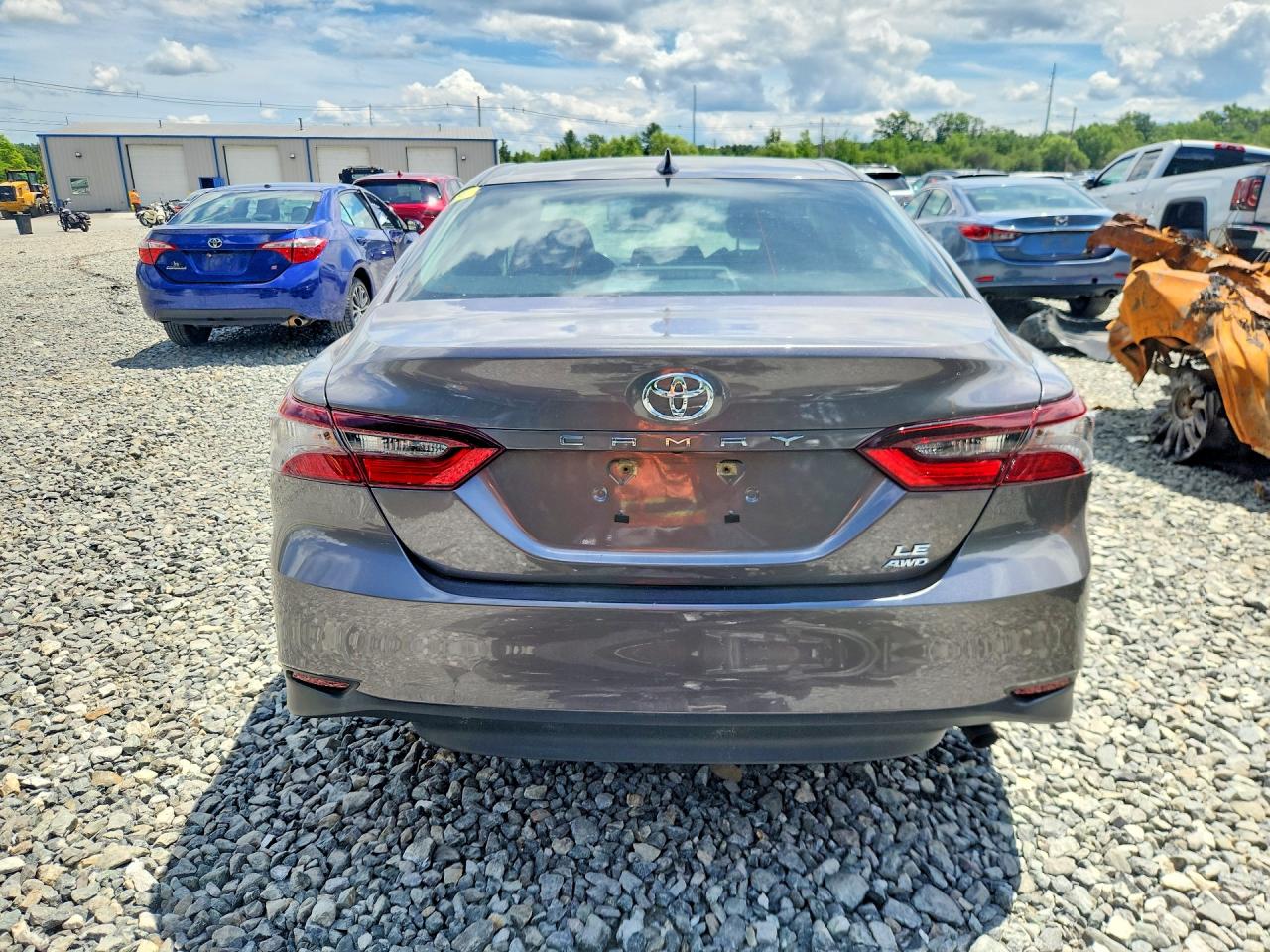 2024 Toyota Camry Le Gray vin: 4T1R11BK0RU118026