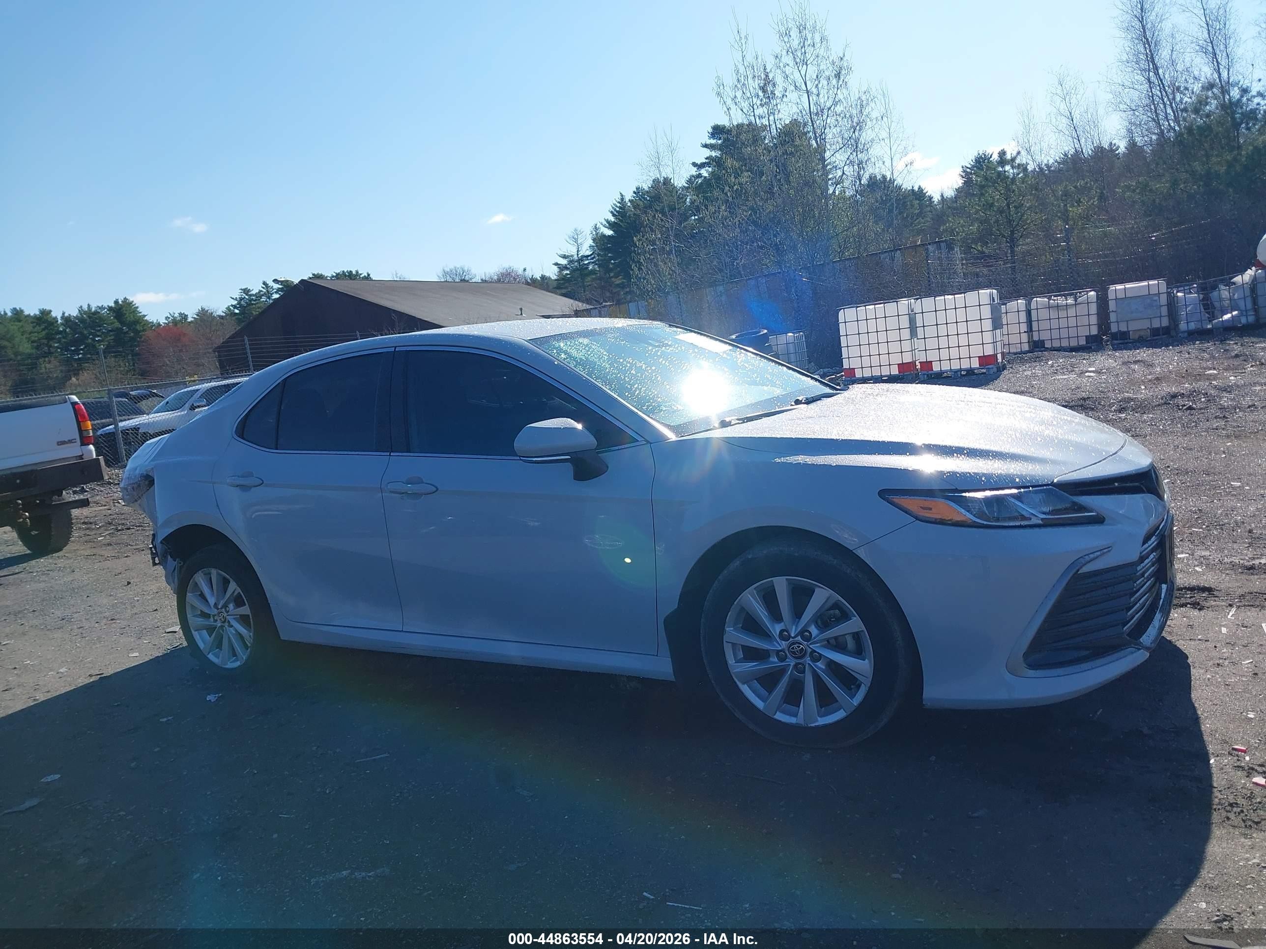 2023 Toyota Camry Le White vin: 4T1R11BK1PU080576