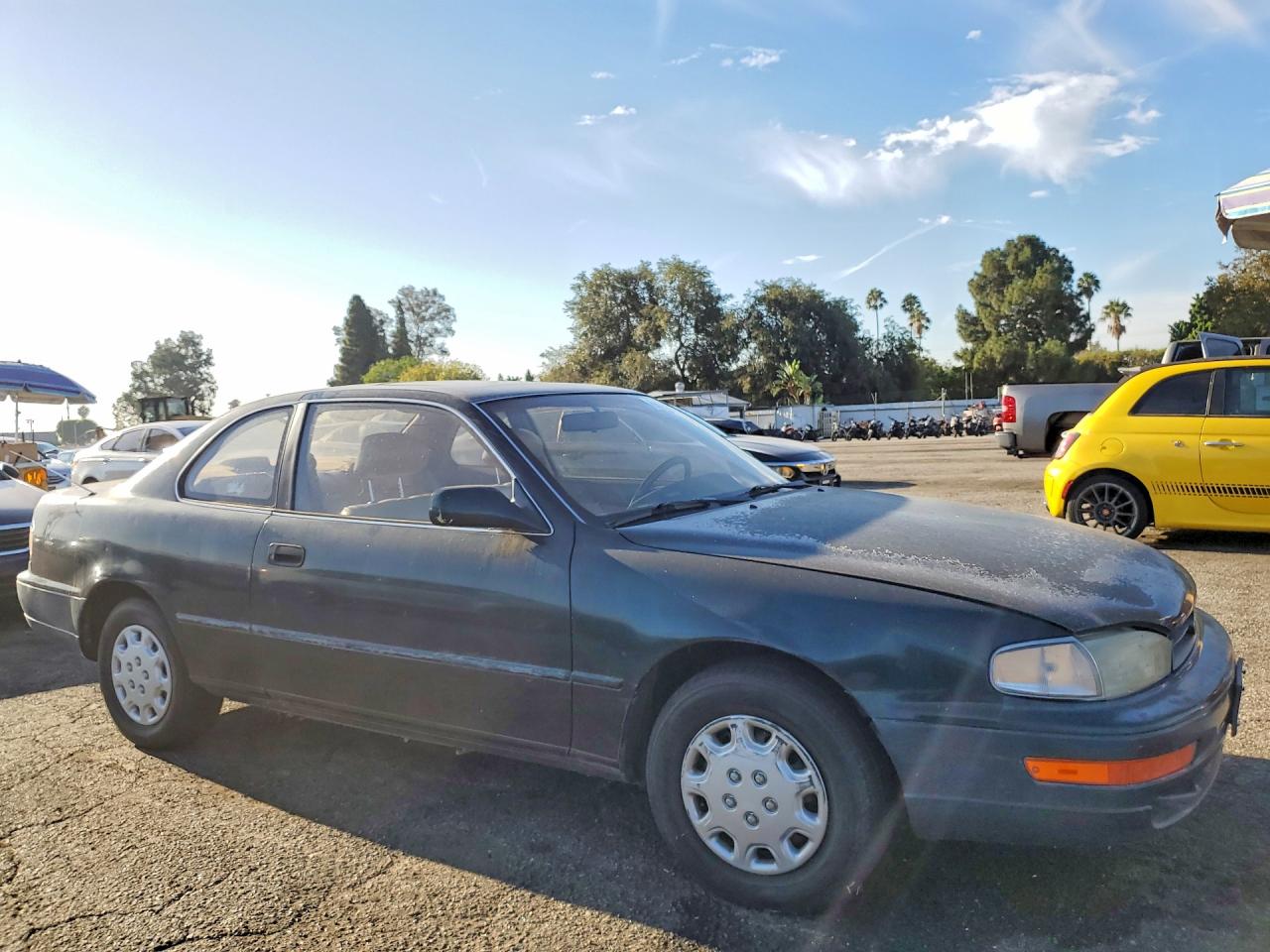 1994 Toyota Camry Le Green vin: 4T1SK12C8RU394297
