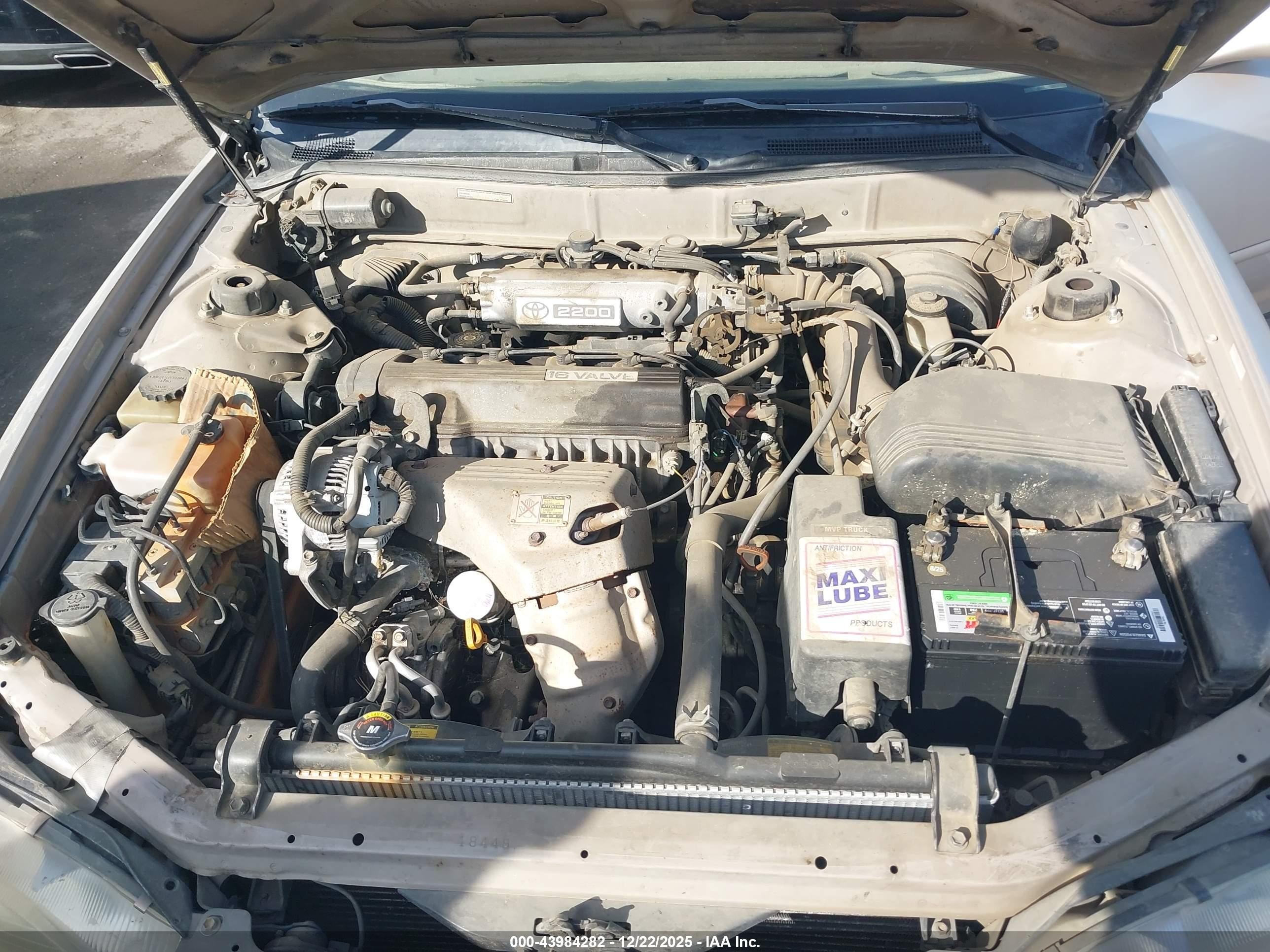 1994 Toyota Camry Le Brown vin: 4T1SK12E1RU414309