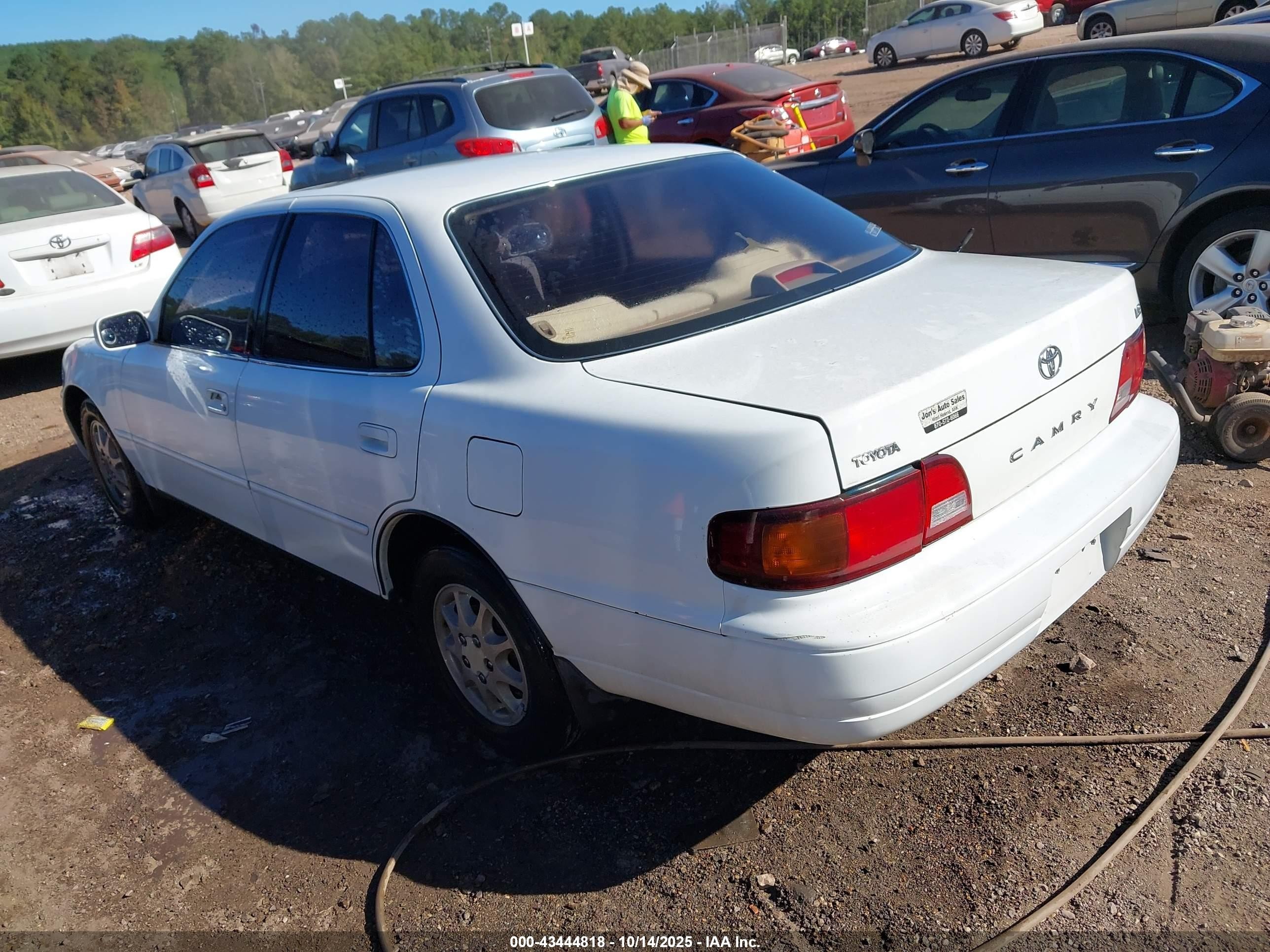 1995 Toyota Camry Le Белый vin: 4T1SK12E1SU894180