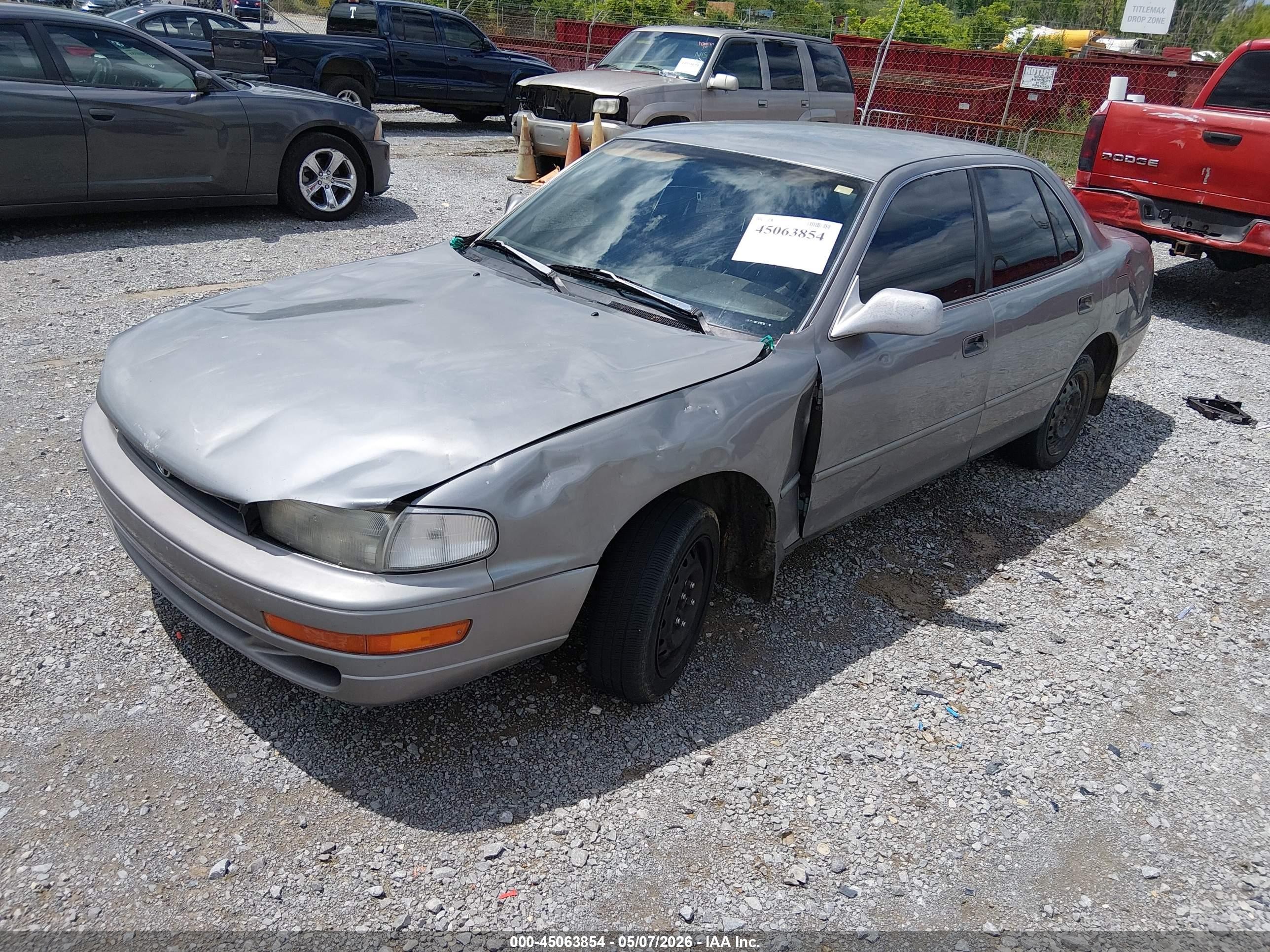 1993 Toyota Camry Le Gray vin: 4T1SK12E2PU271044