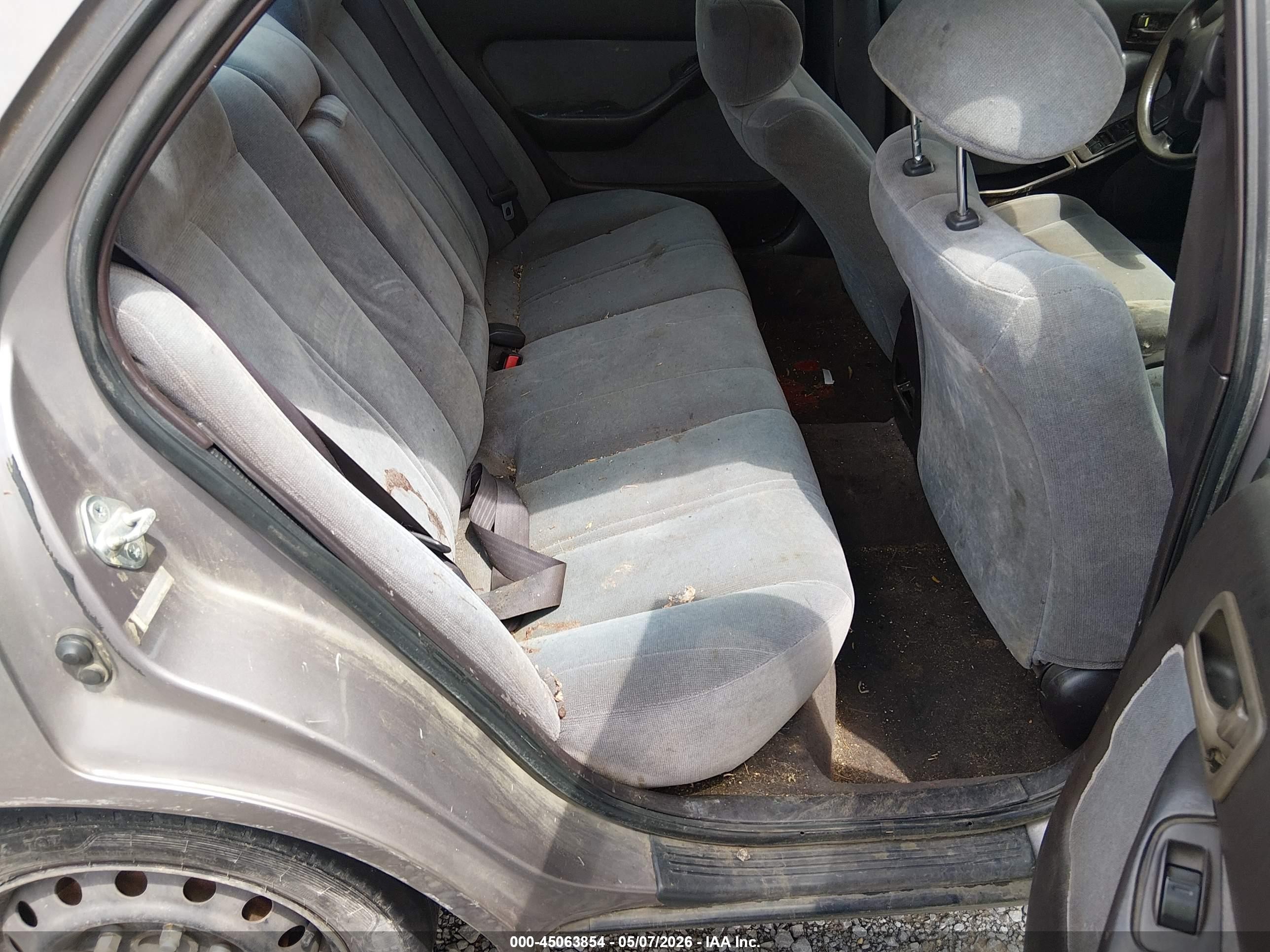 1993 Toyota Camry Le Gray vin: 4T1SK12E2PU271044