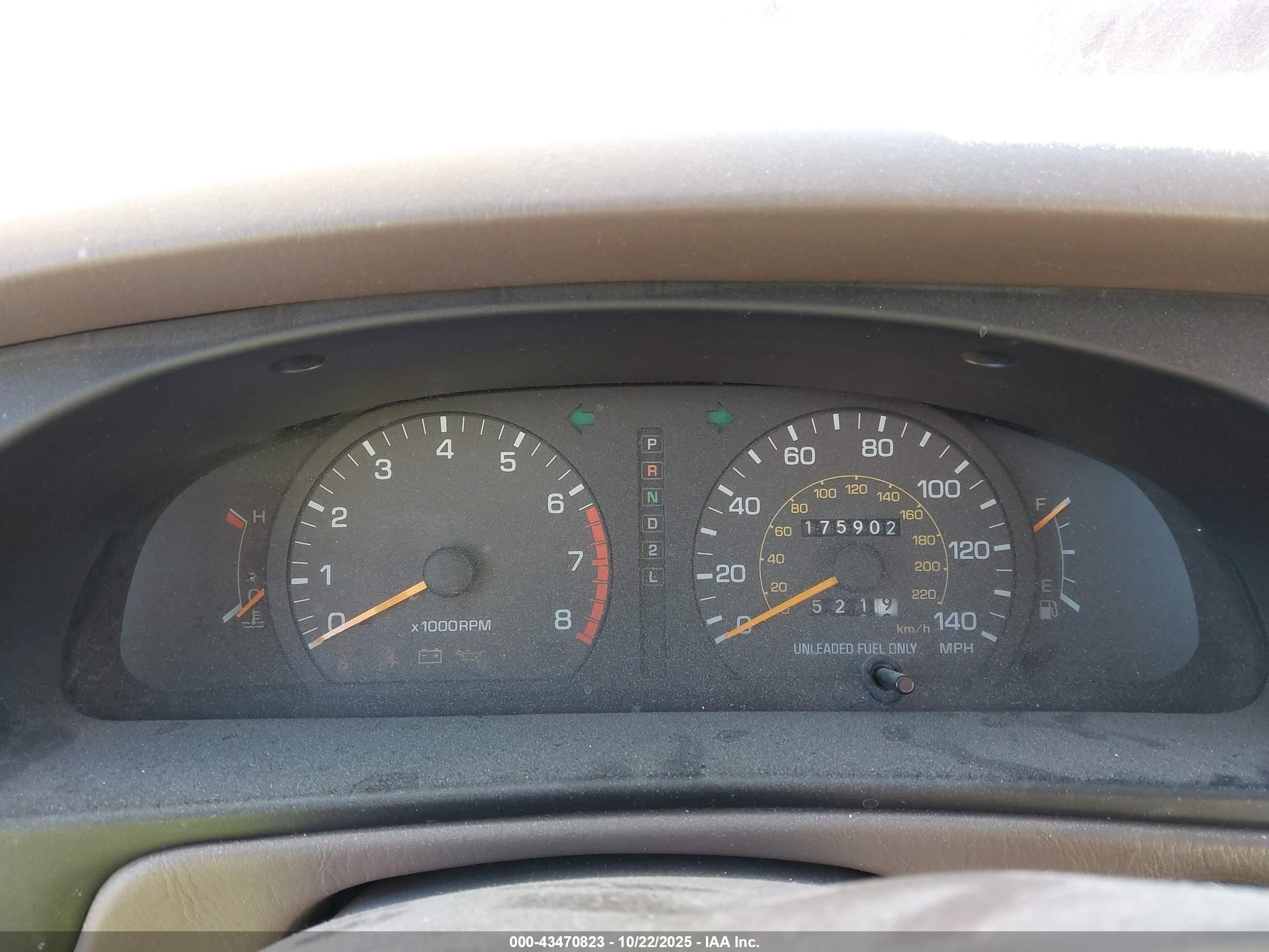 1994 Toyota Camry Le Red vin: 4T1SK12E2RU401259