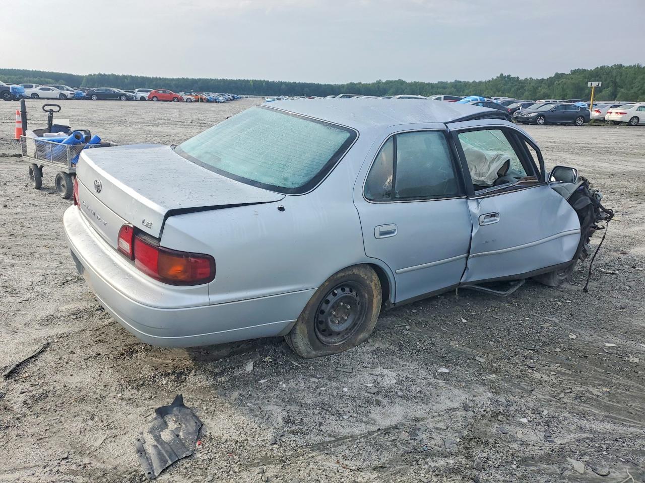1995 Toyota Camry Le Silver vin: 4T1SK12E3SU545215