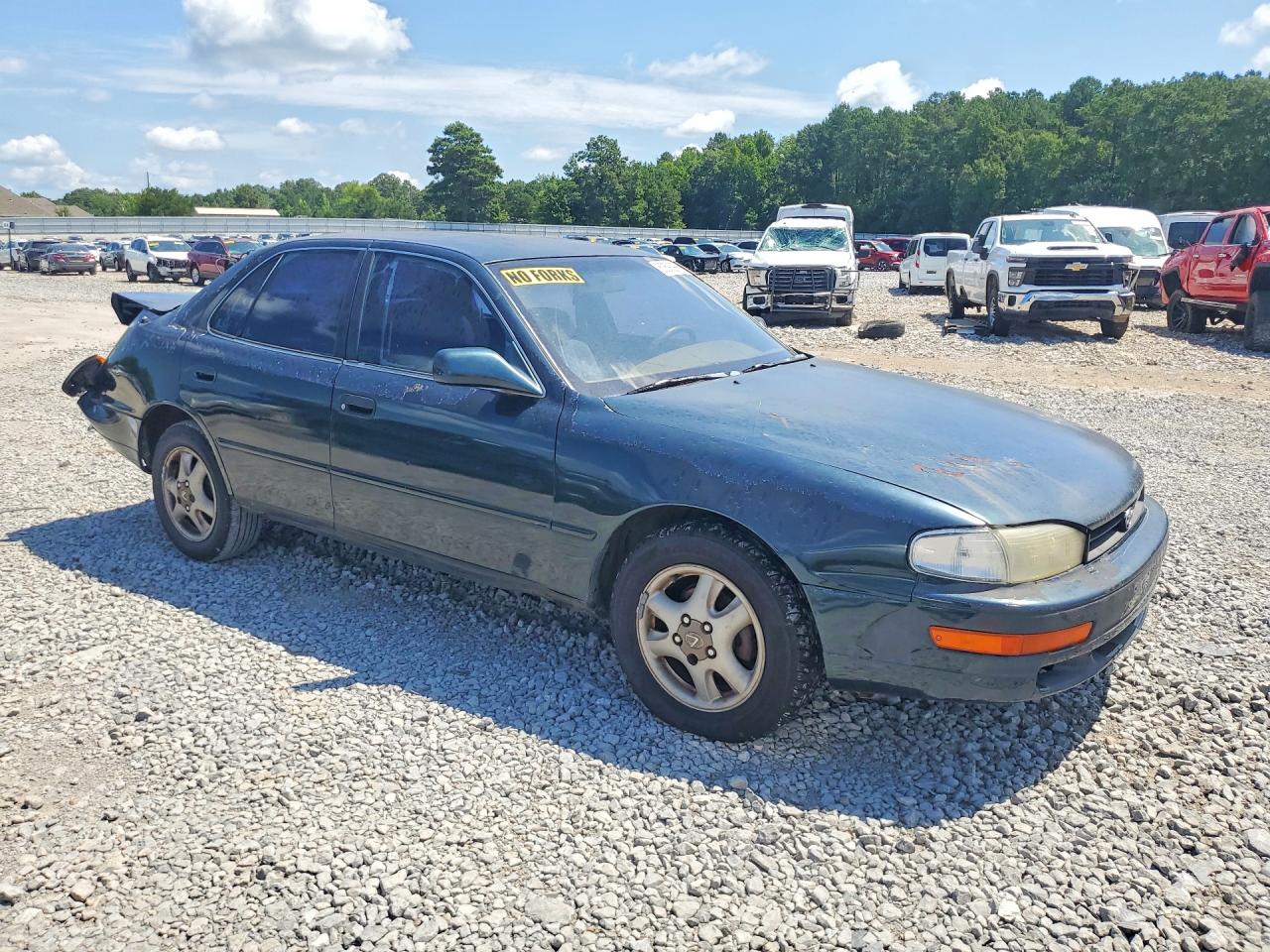 1994 Toyota Camry Le Green vin: 4T1SK12E5RU417780