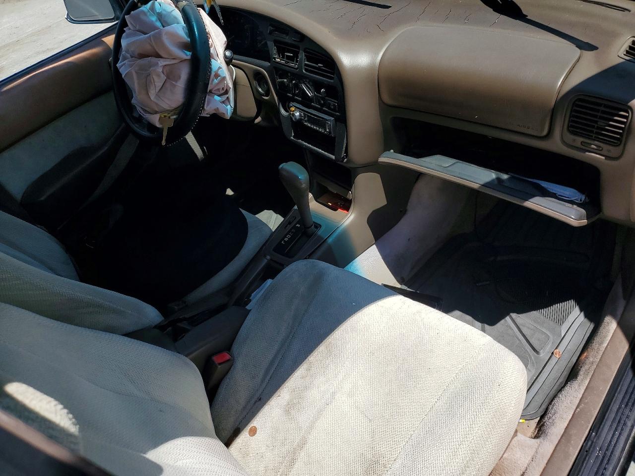 1994 Toyota Camry Le Green vin: 4T1SK12E5RU852007