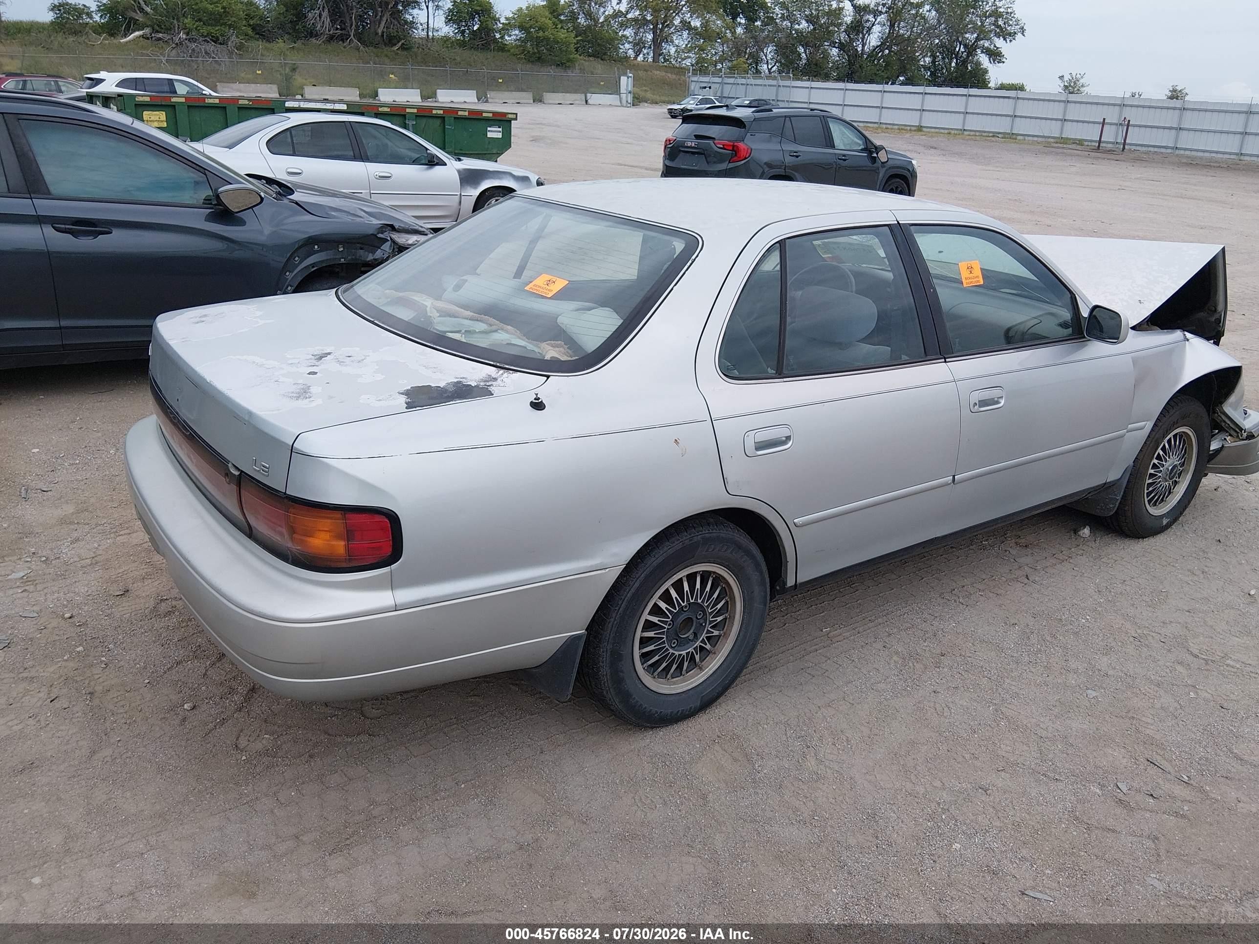 1994 Toyota Camry Le Серебряный vin: 4T1SK12E6RU411017