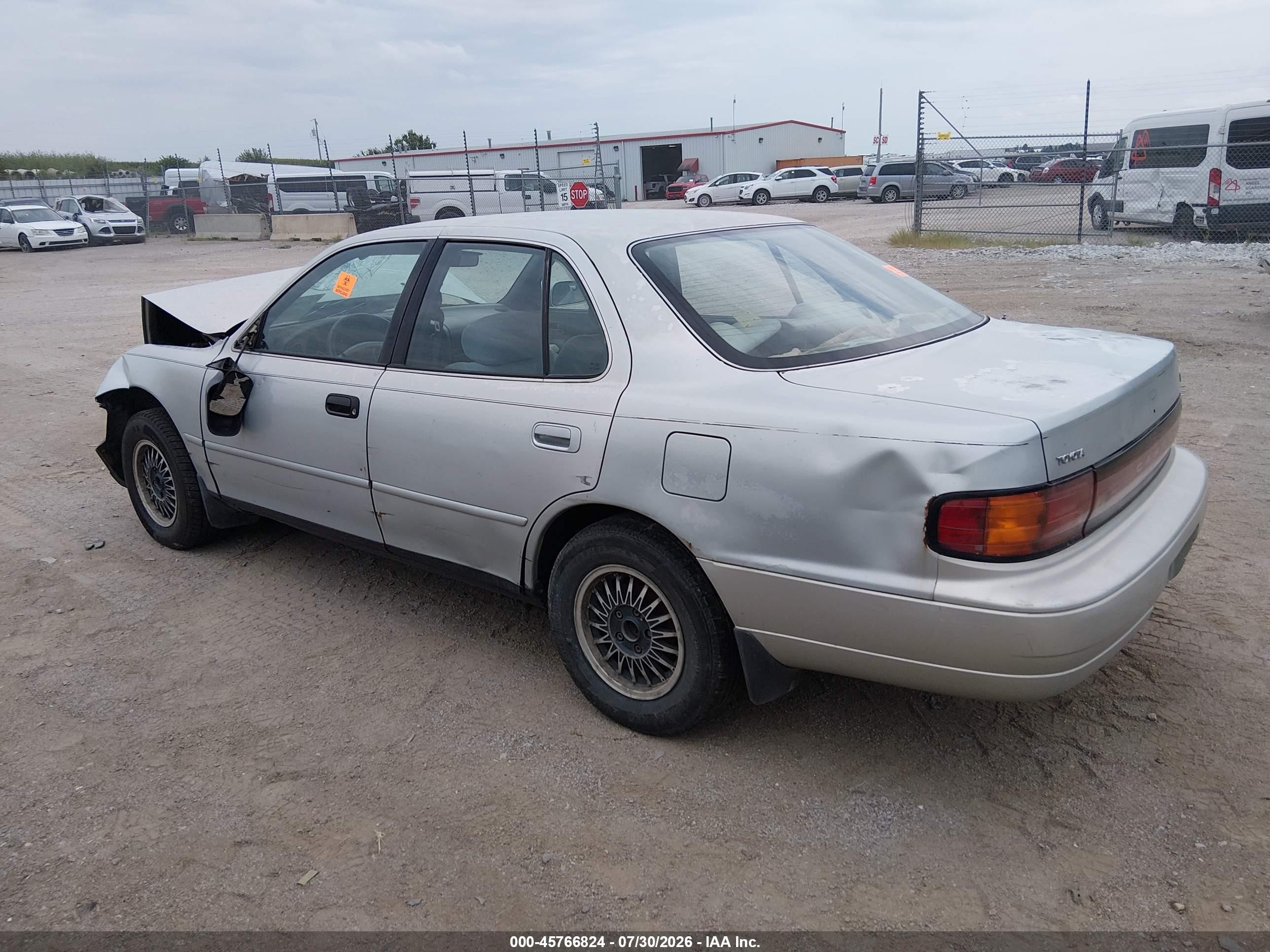 1994 Toyota Camry Le Серебряный vin: 4T1SK12E6RU411017