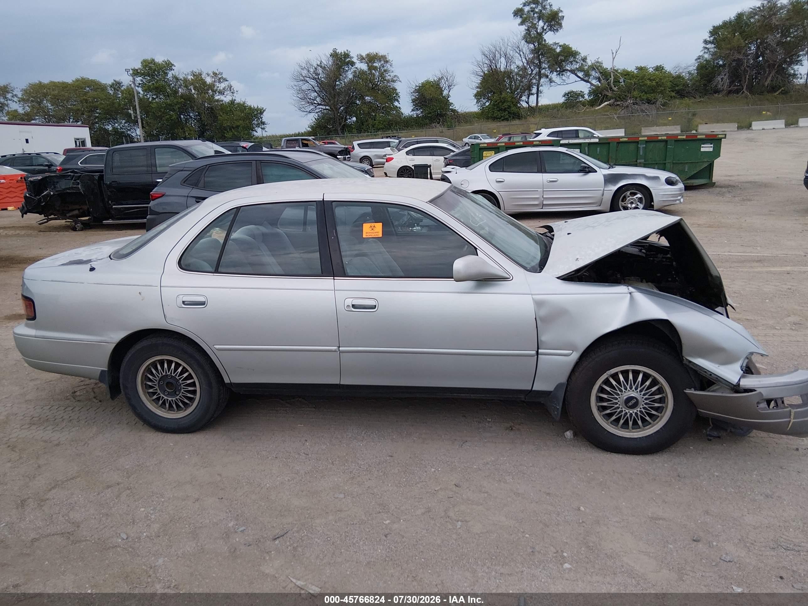 1994 Toyota Camry Le Серебряный vin: 4T1SK12E6RU411017