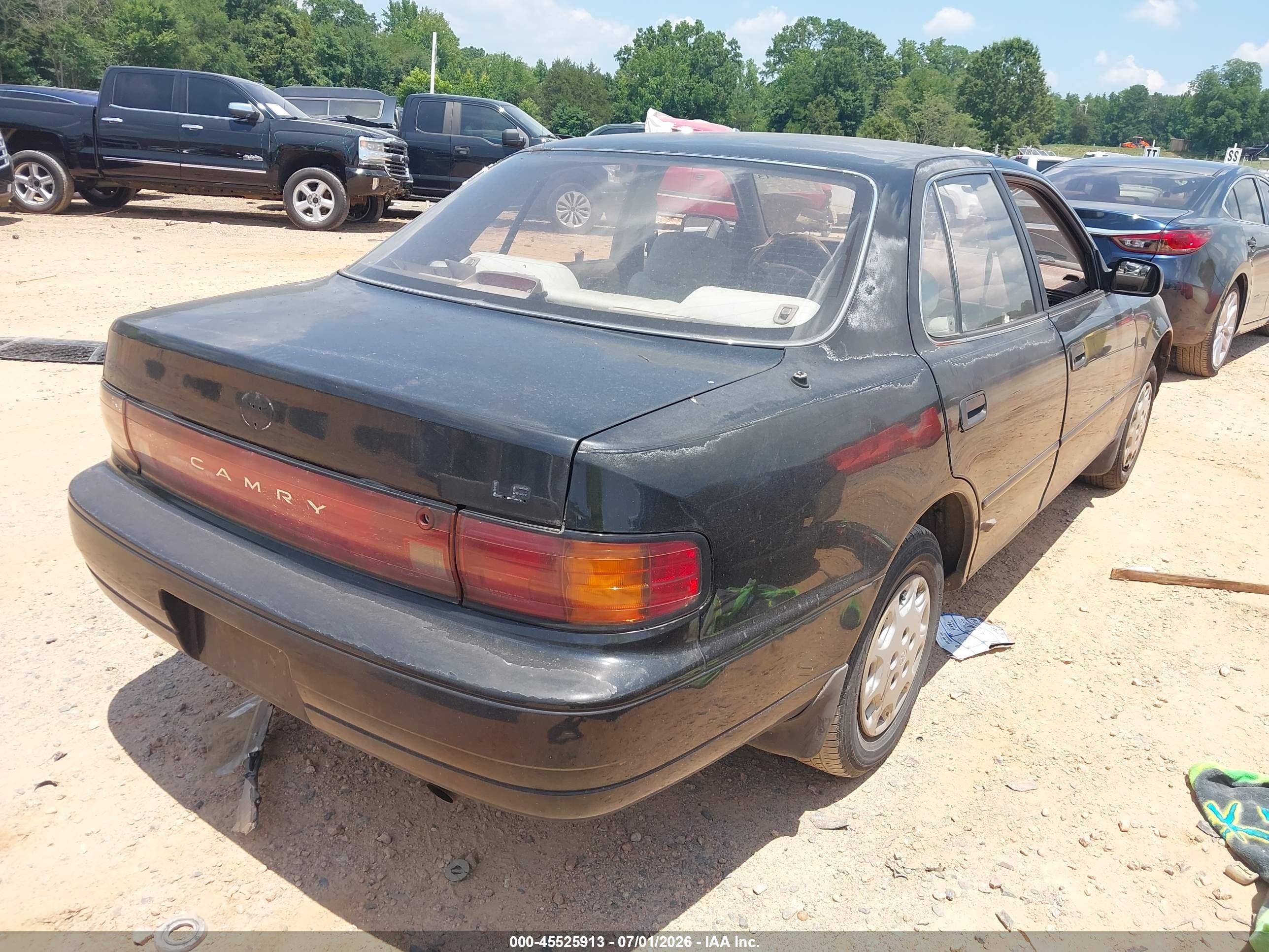 1993 Toyota Camry Le Black vin: 4T1SK12E7PU280516