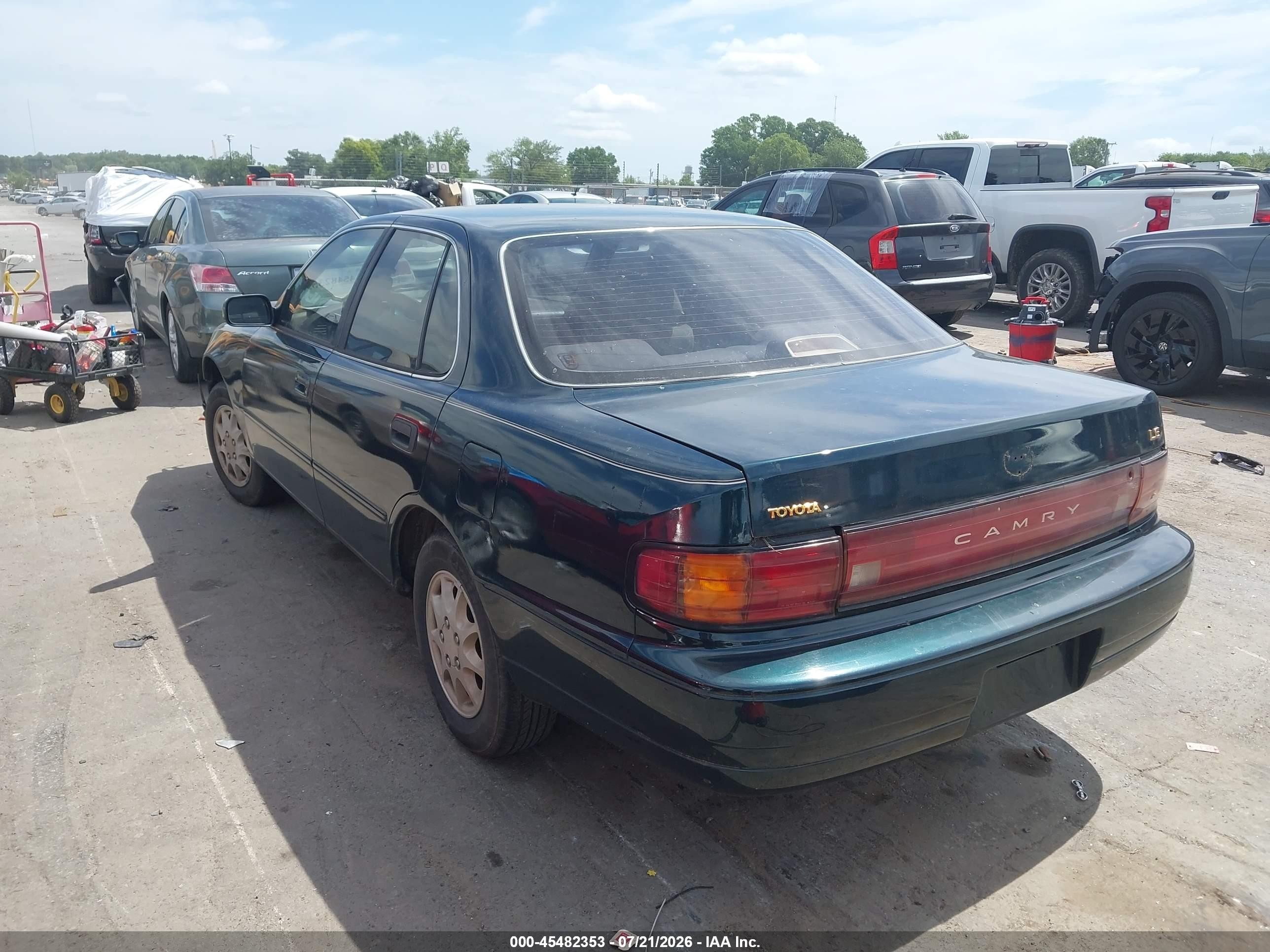 1994 Toyota Camry Le Green vin: 4T1SK12E7RU861341