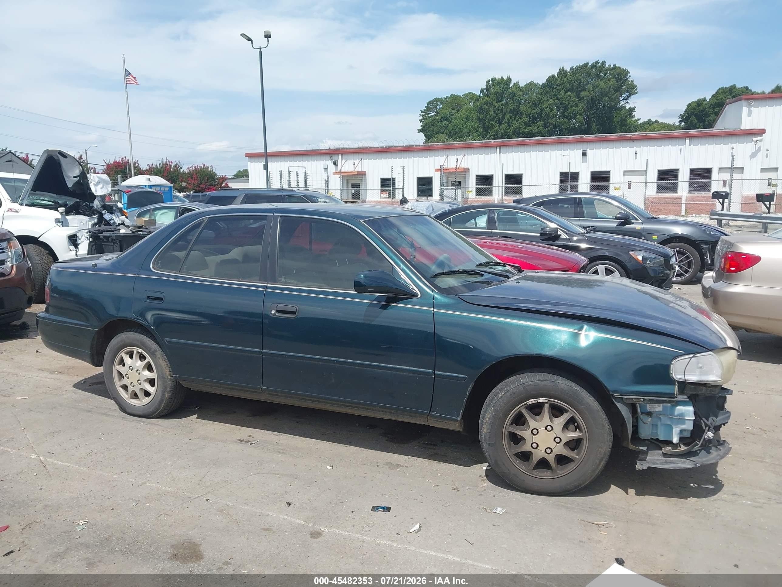 1994 Toyota Camry Le Green vin: 4T1SK12E7RU861341
