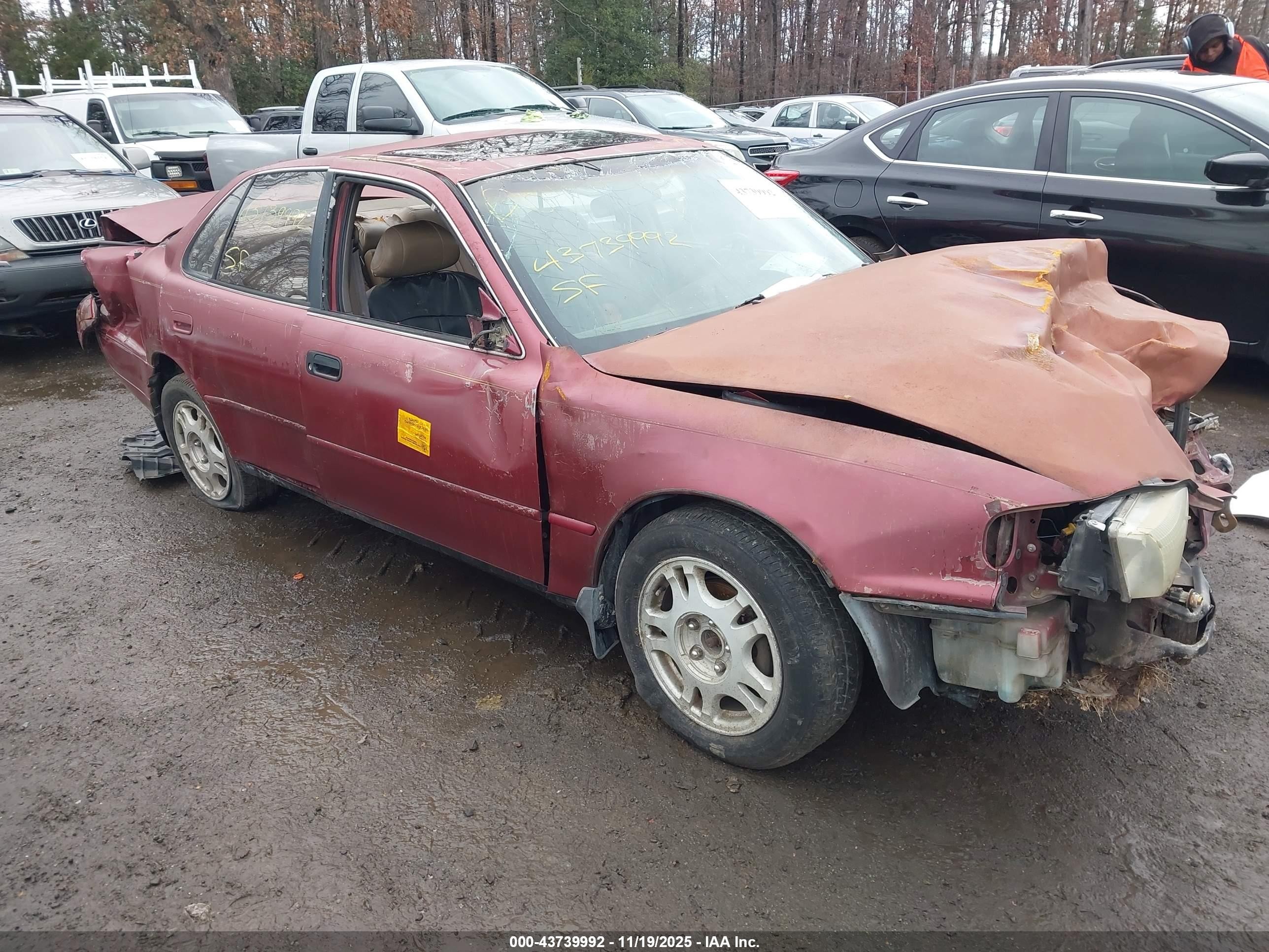 1995 Toyota Camry Le Burgundy vin: 4T1SK12E8SU604372
