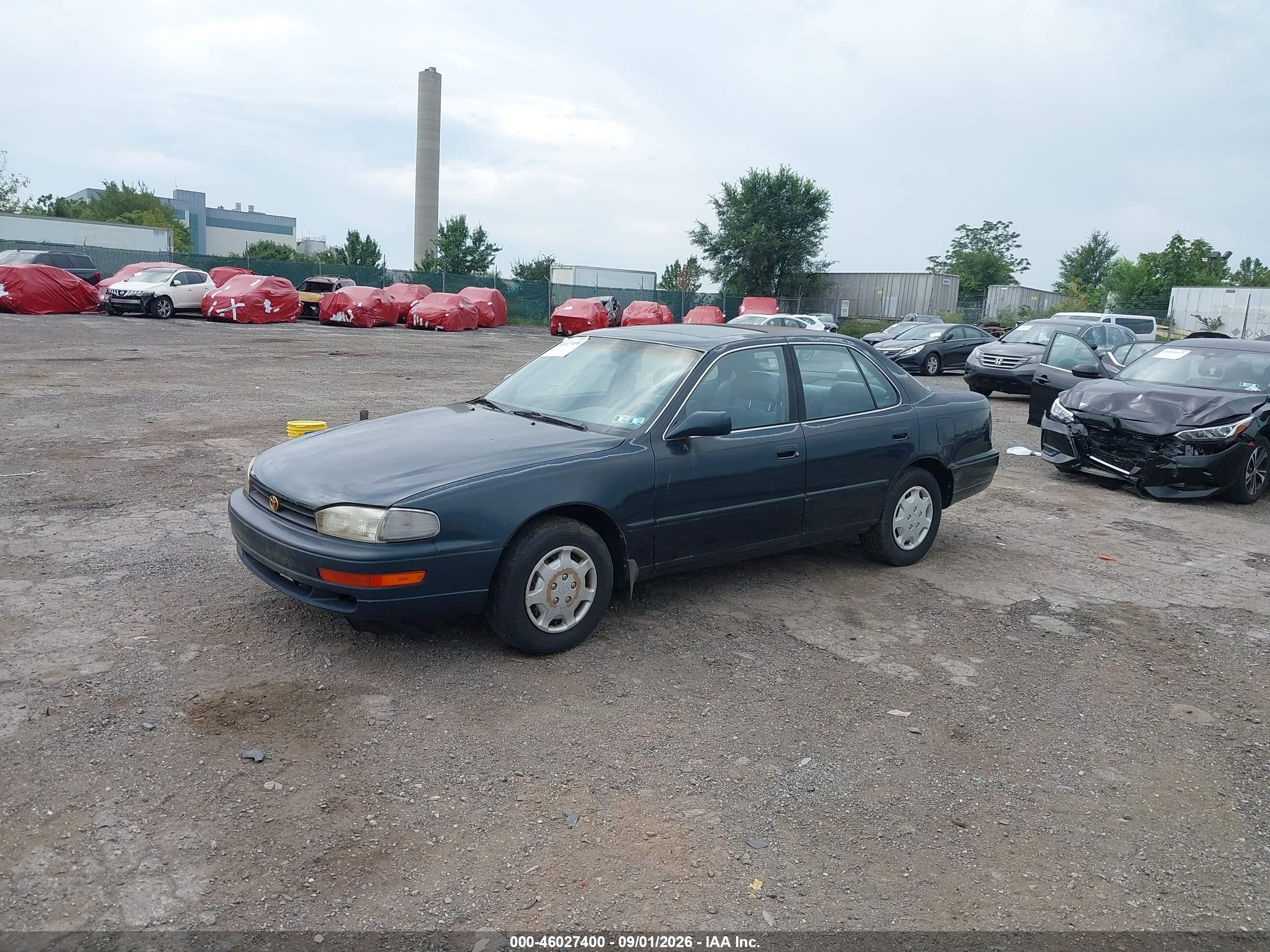 1992 Toyota Camry Le Green vin: 4T1SK12EXNU010760