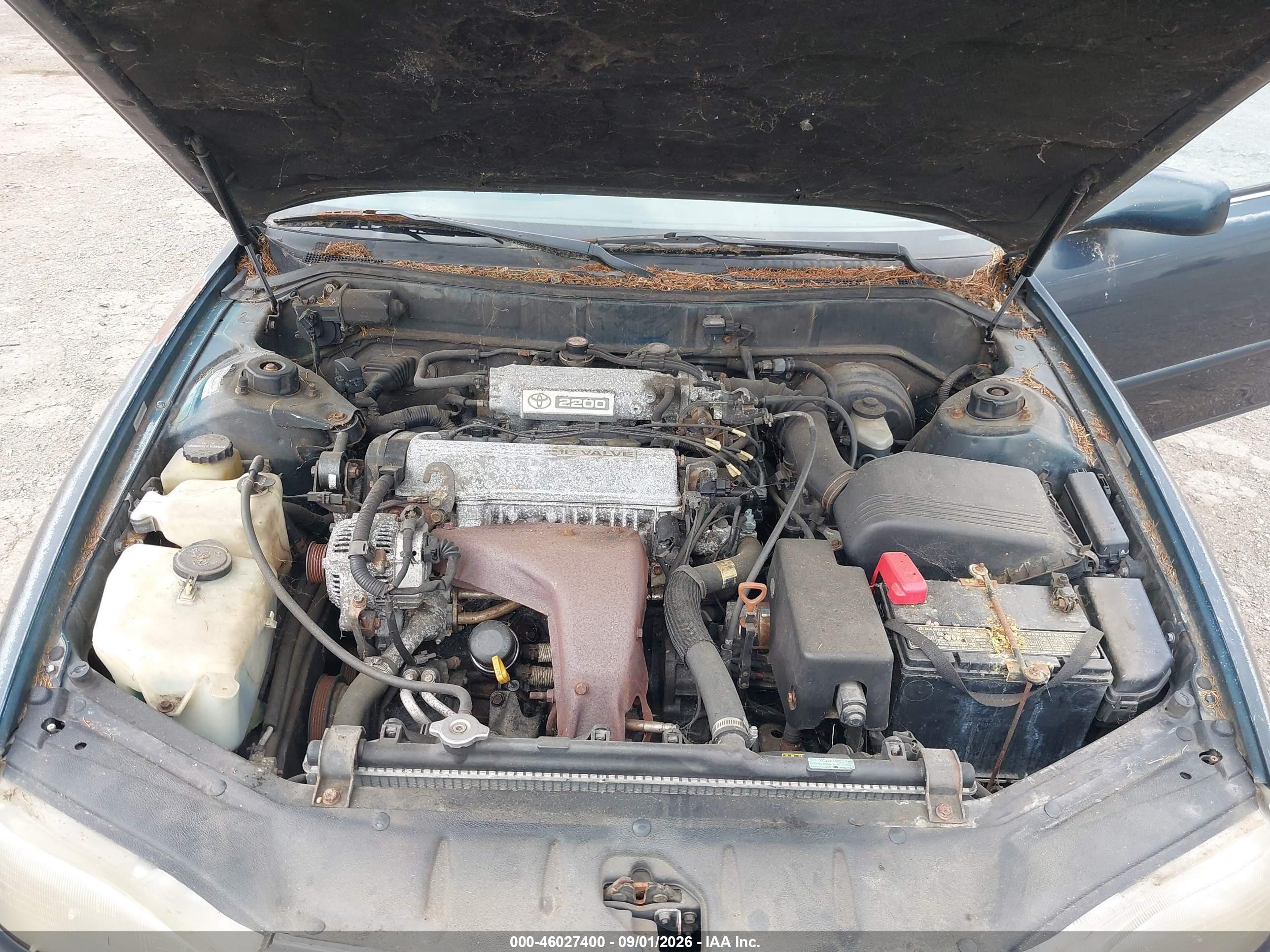 1992 Toyota Camry Le Green vin: 4T1SK12EXNU010760